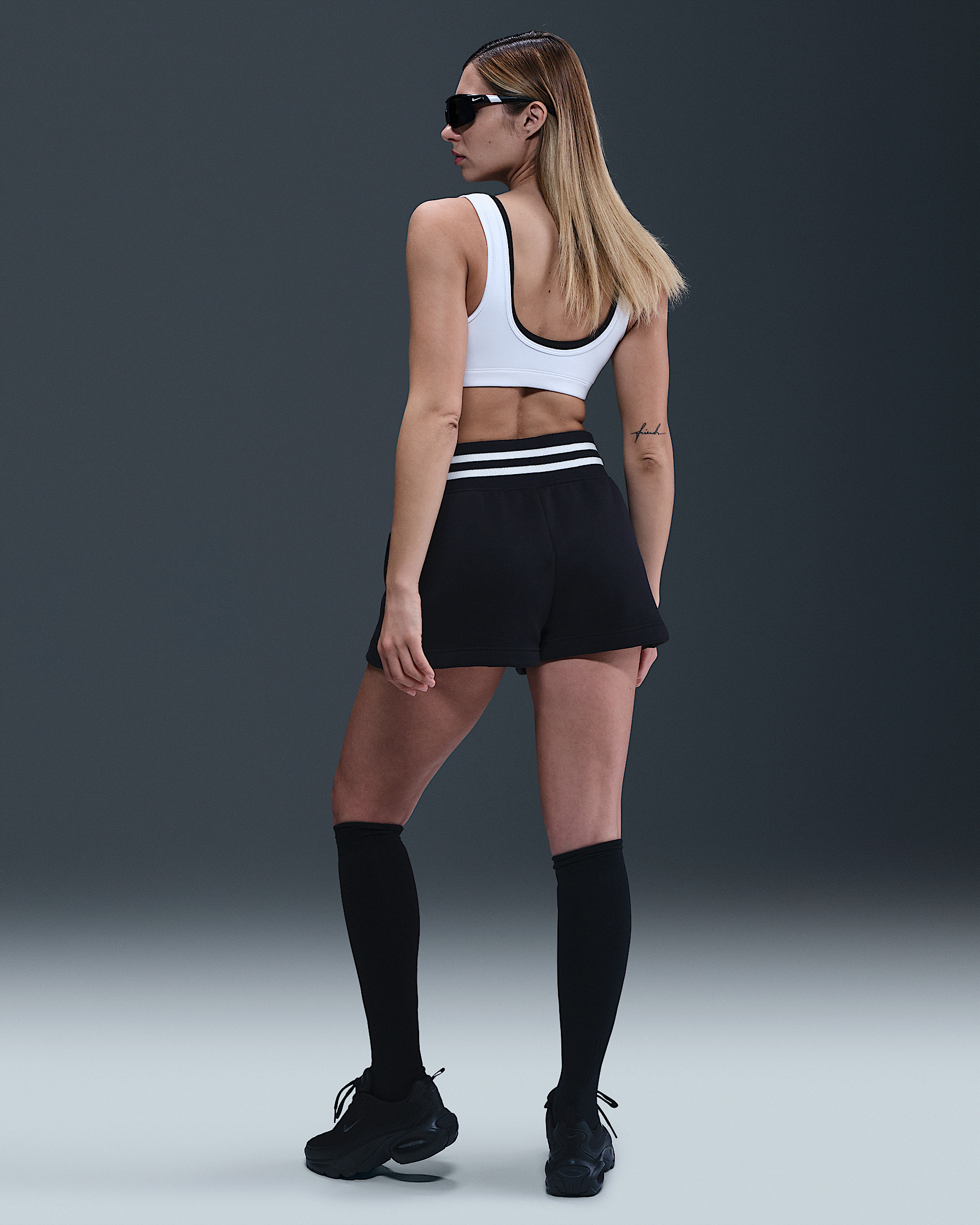 Nike Sportswear Phoenix Fleece Women's High-Waisted Loose Graphic Shorts - 4