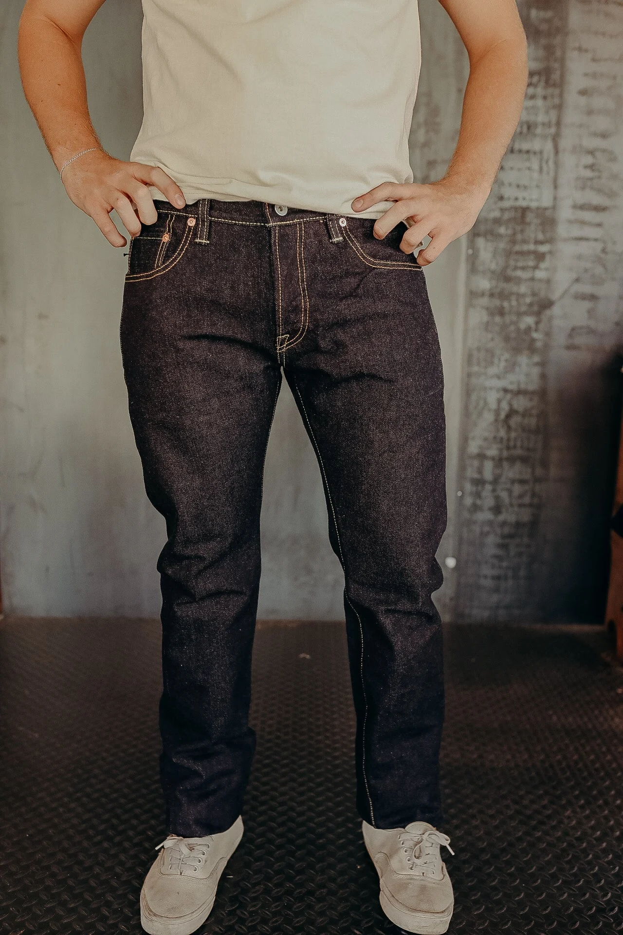 19OZ LEFT HAND TWILL SELVEDGE DENIM SLIM TAPERED CUT JEANS - INDIGO IH-777S-19L - 1