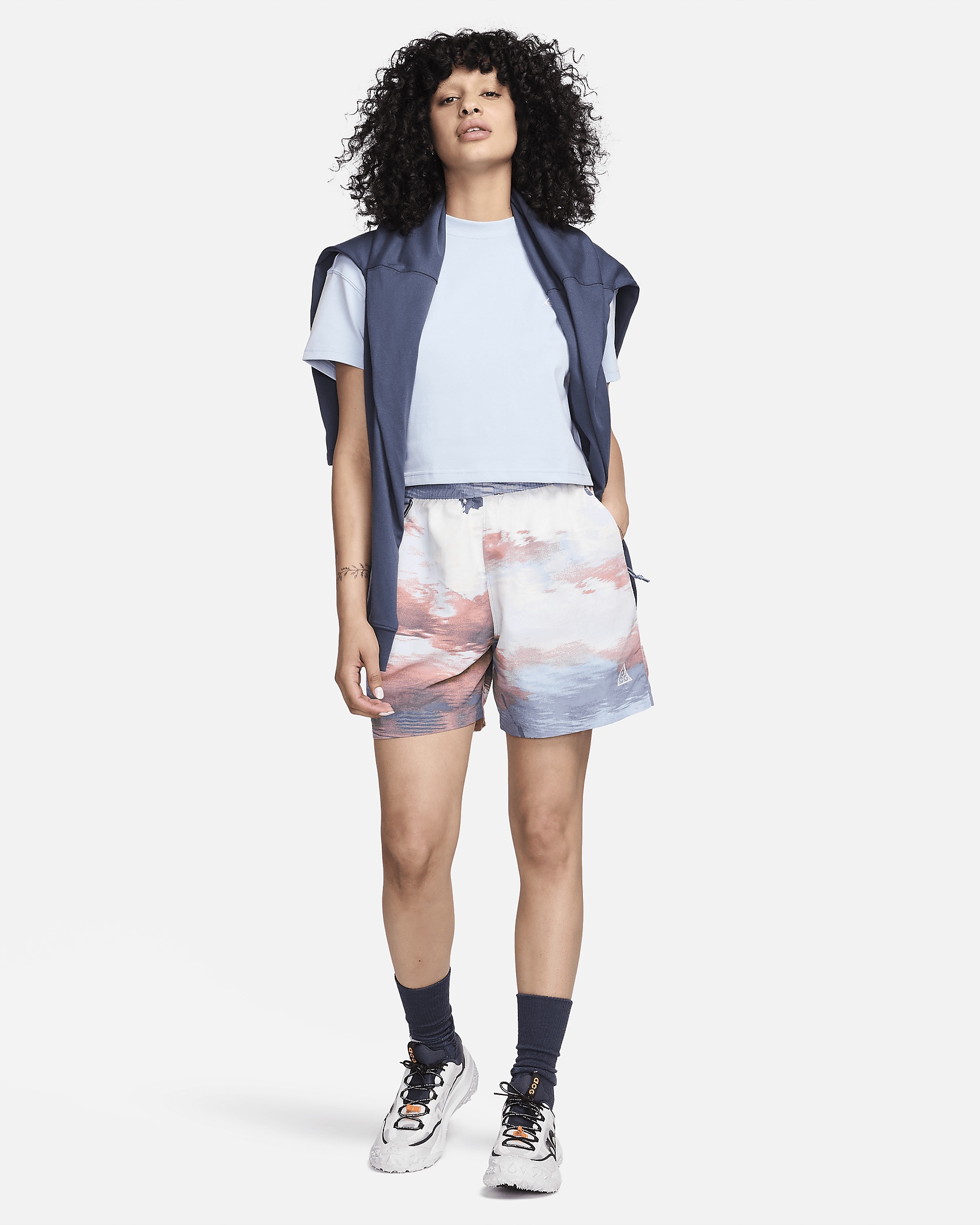 Women's Nike ACG High-Waisted Shorts - 9