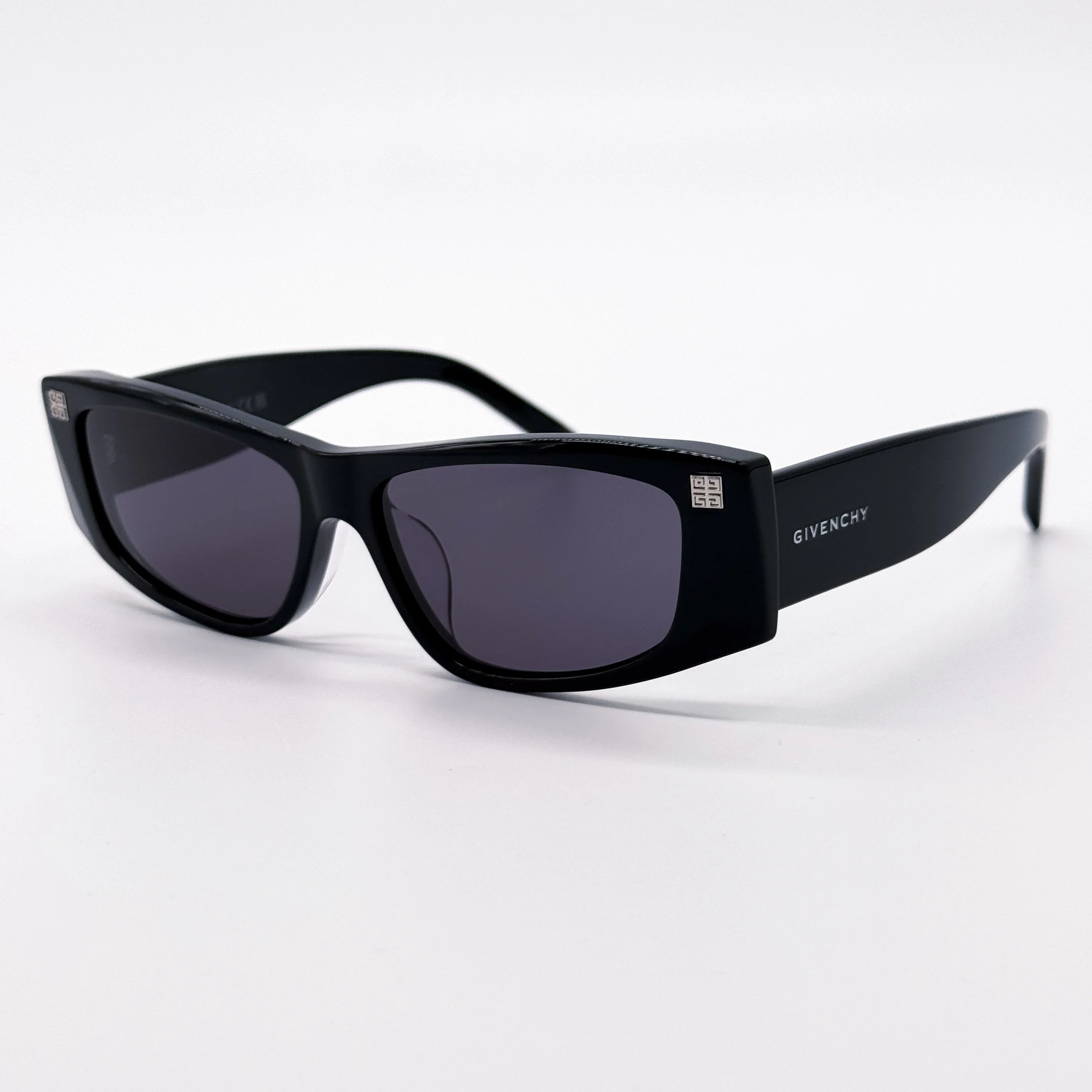 GIVENCHY GV40048F 01A - 1