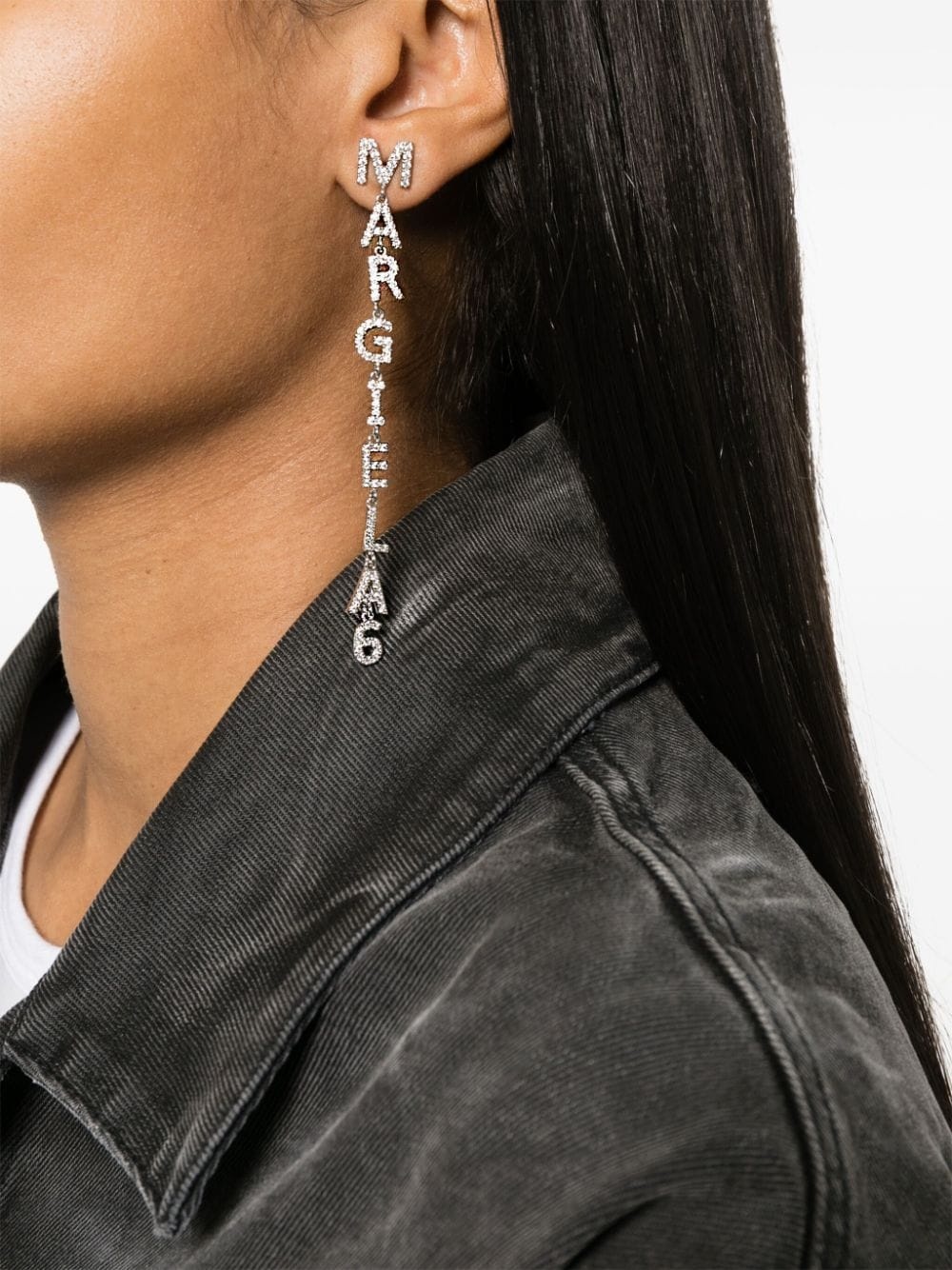 logo-charm drop earrings - 2