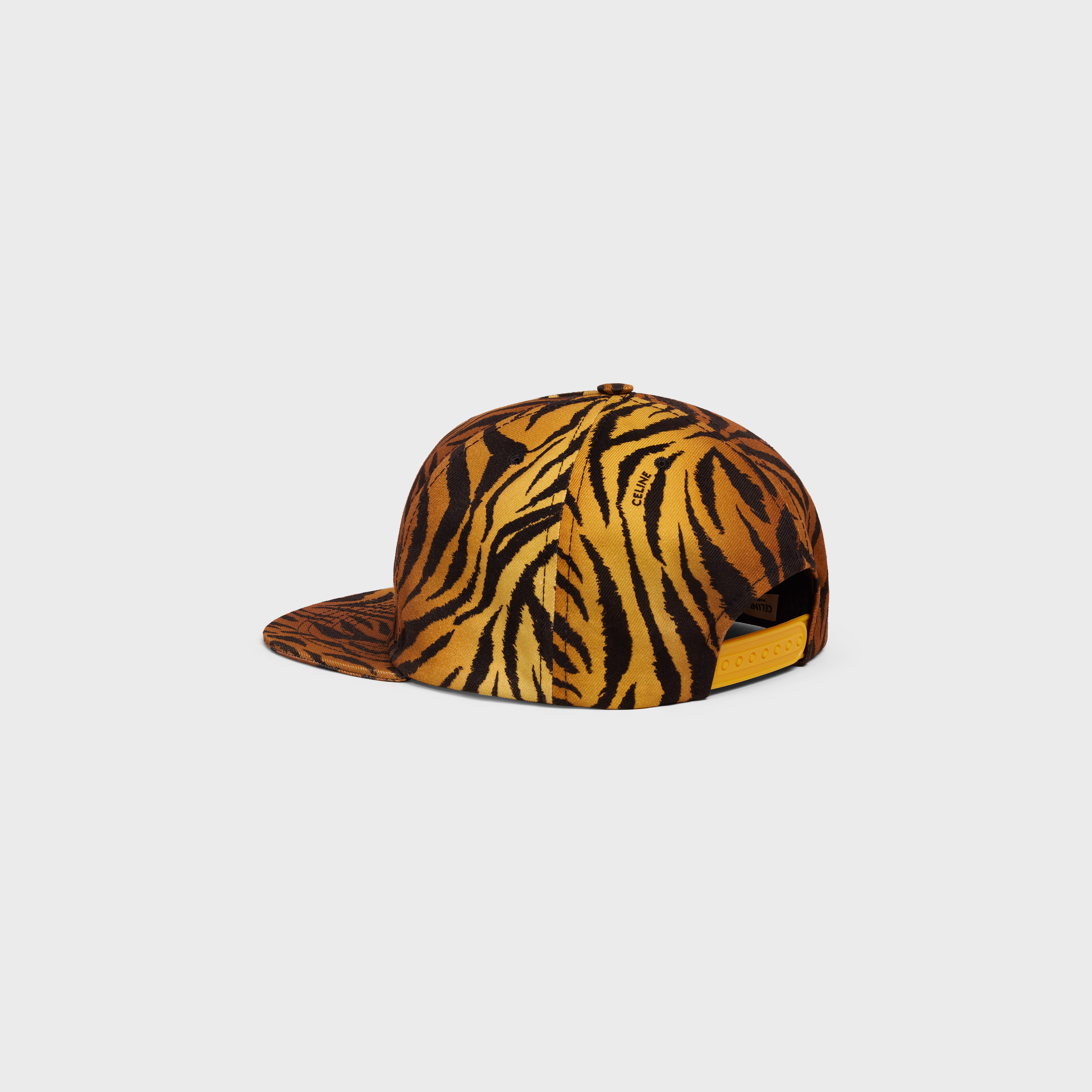 INITIAL SNAPBACK CAP IN COTTON - 4