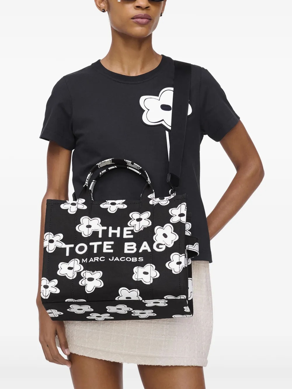 MARC JACOBS - Women The Daisy Canvas Medium Tote Bag - 2