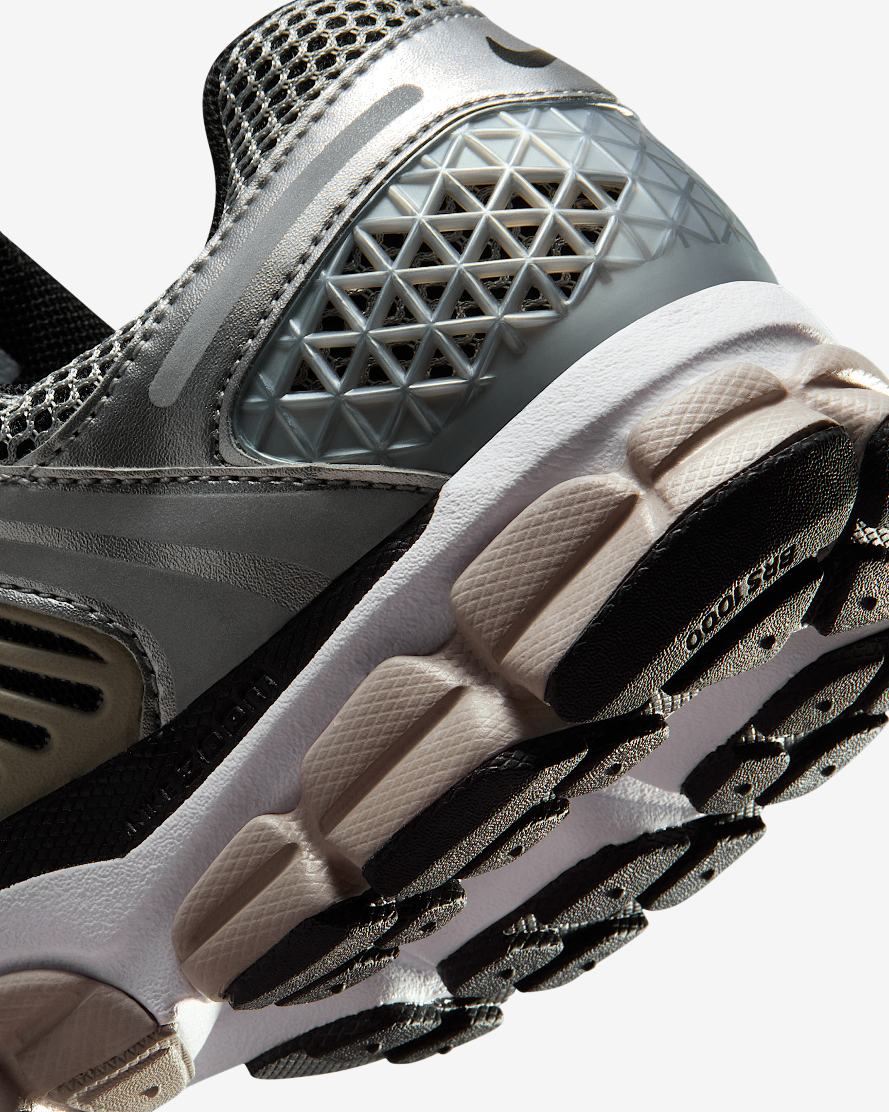 Nike Zoom Vomero 5 Men's Shoes - 8
