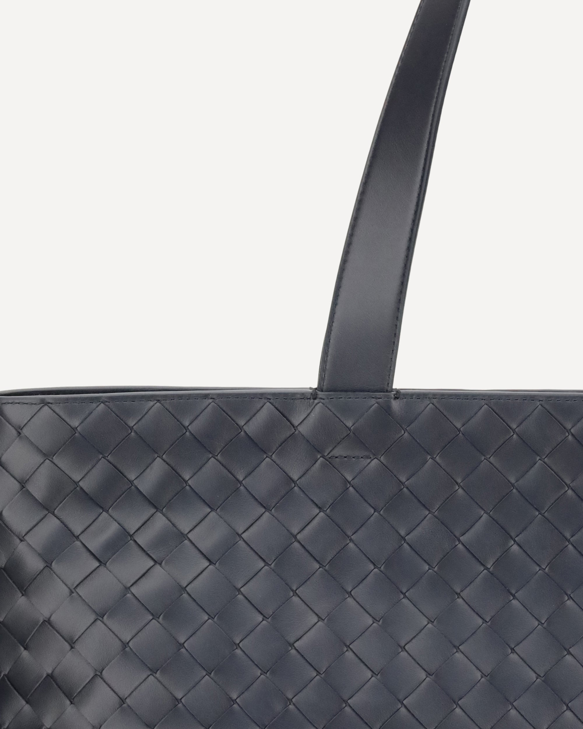 Leather Shoulder Bag - 4