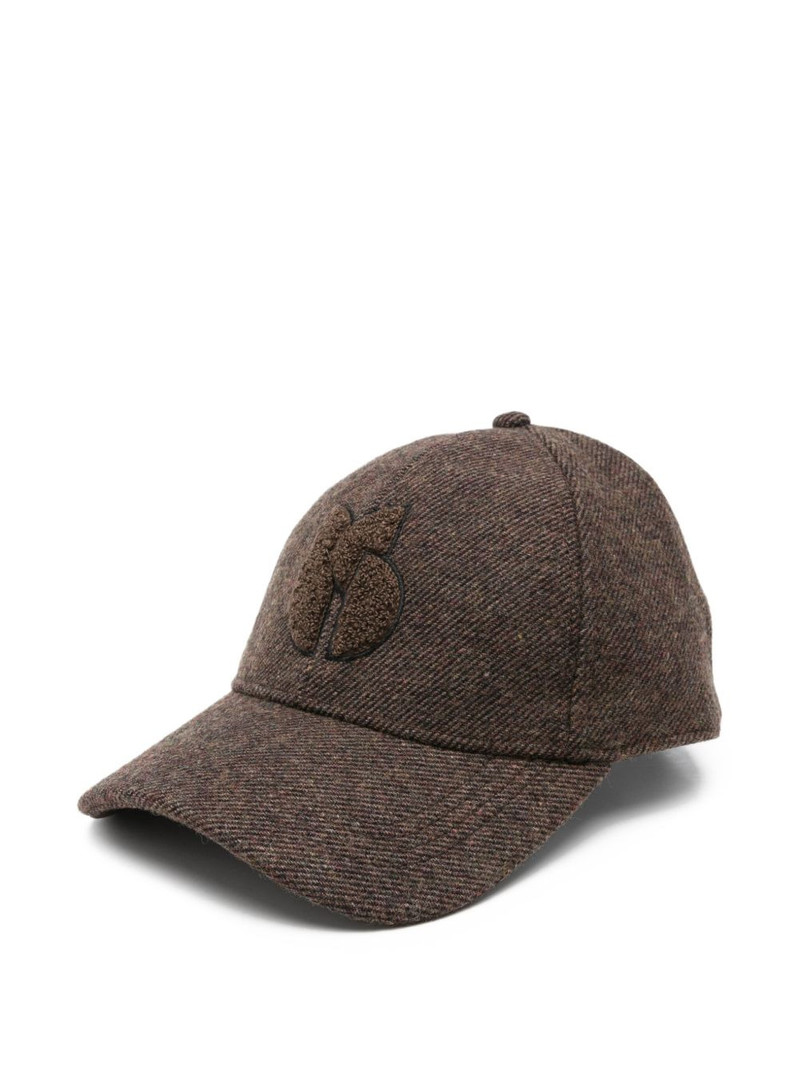 appliqué hat 1