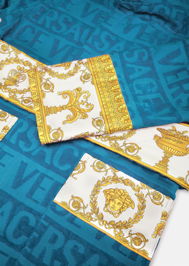 I ♡  Baroque Bathrobe 4