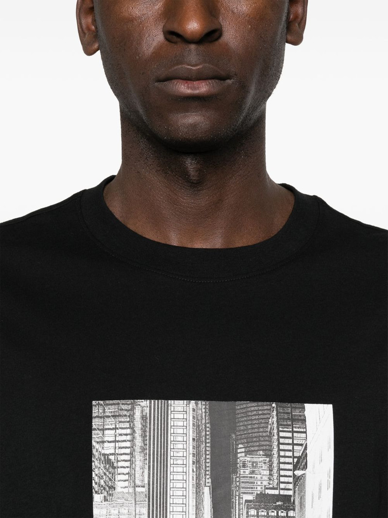 graphic T-Shirt 5