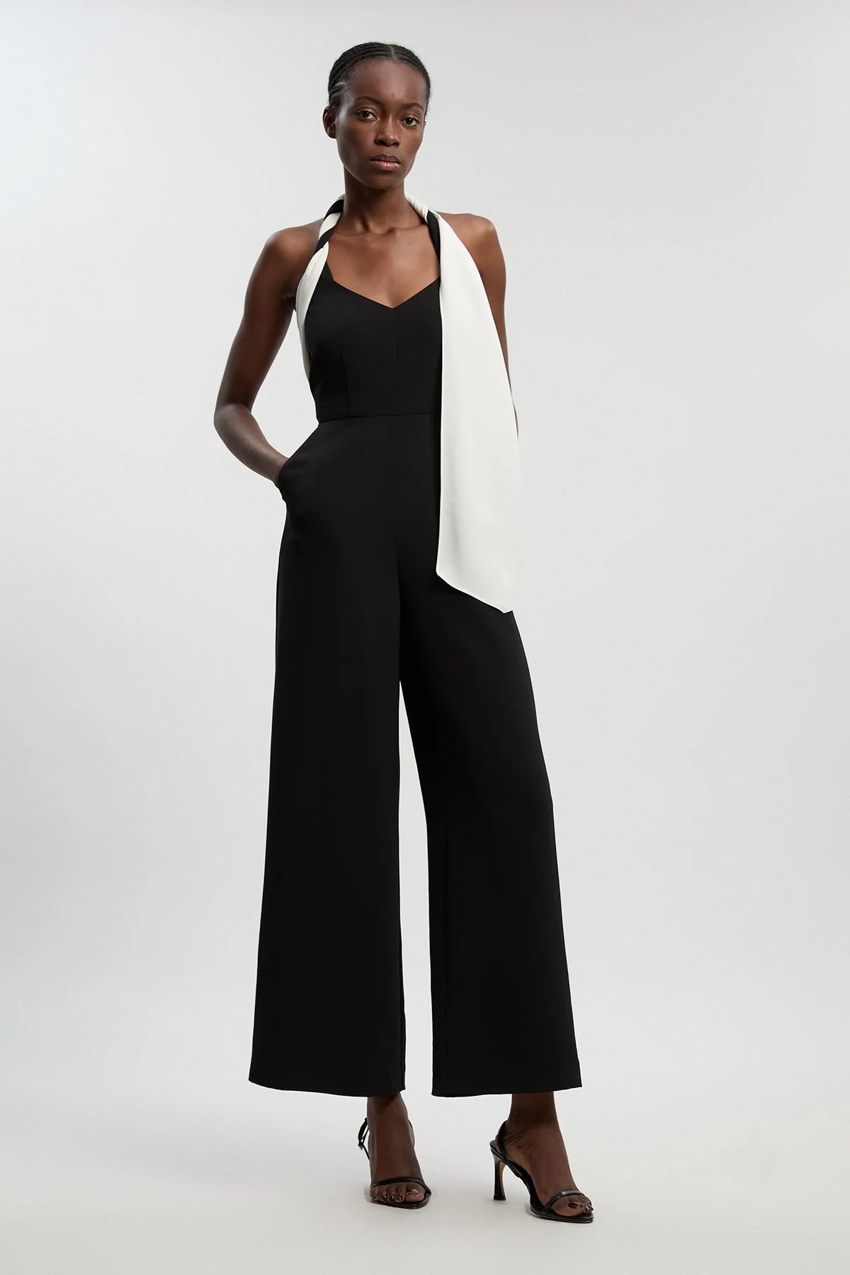 Soft Tailored Colour Block Detail Halter Neck Jumpsuit - 1