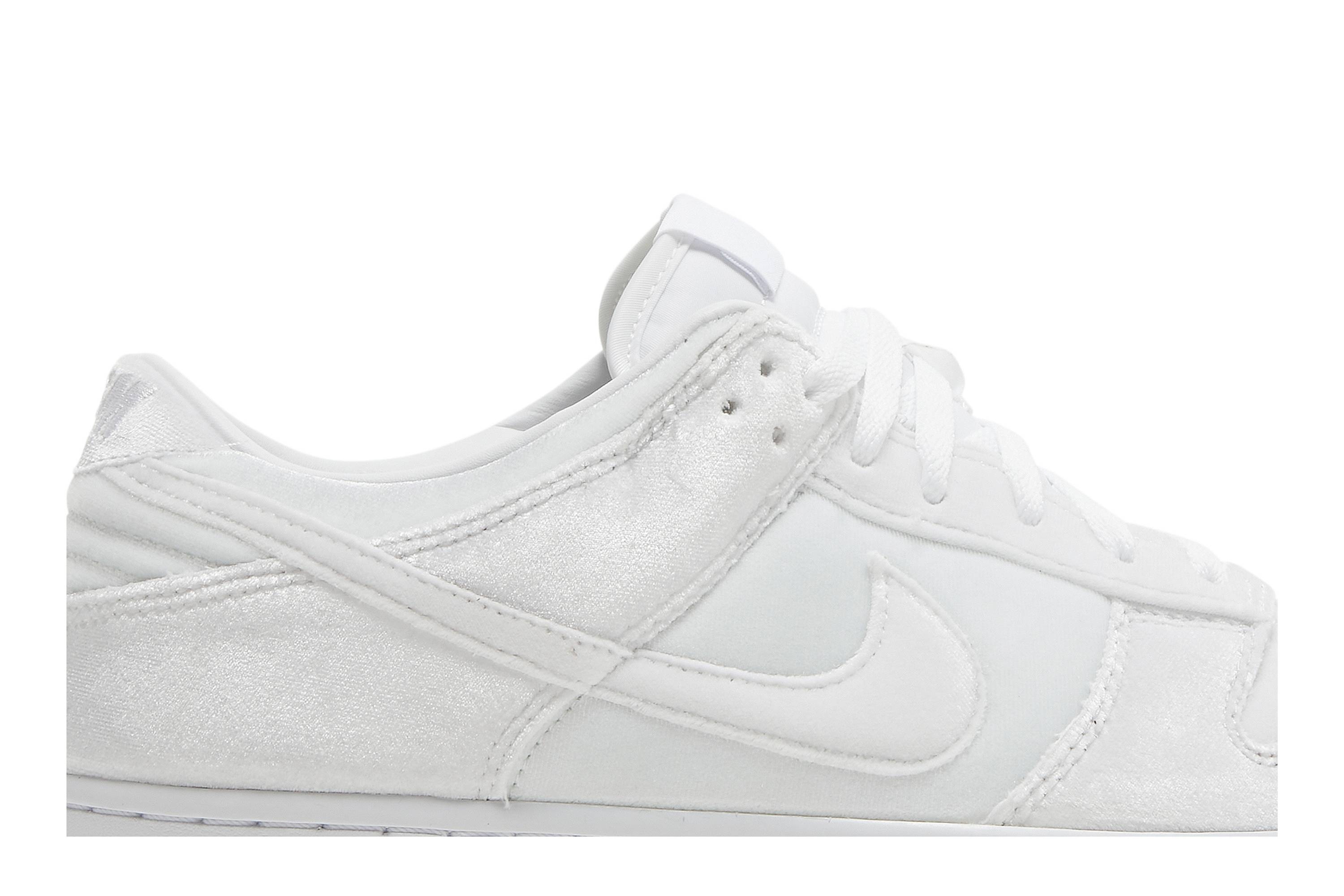 Dover Street Market x Dunk Low 'White Velvet' - 2