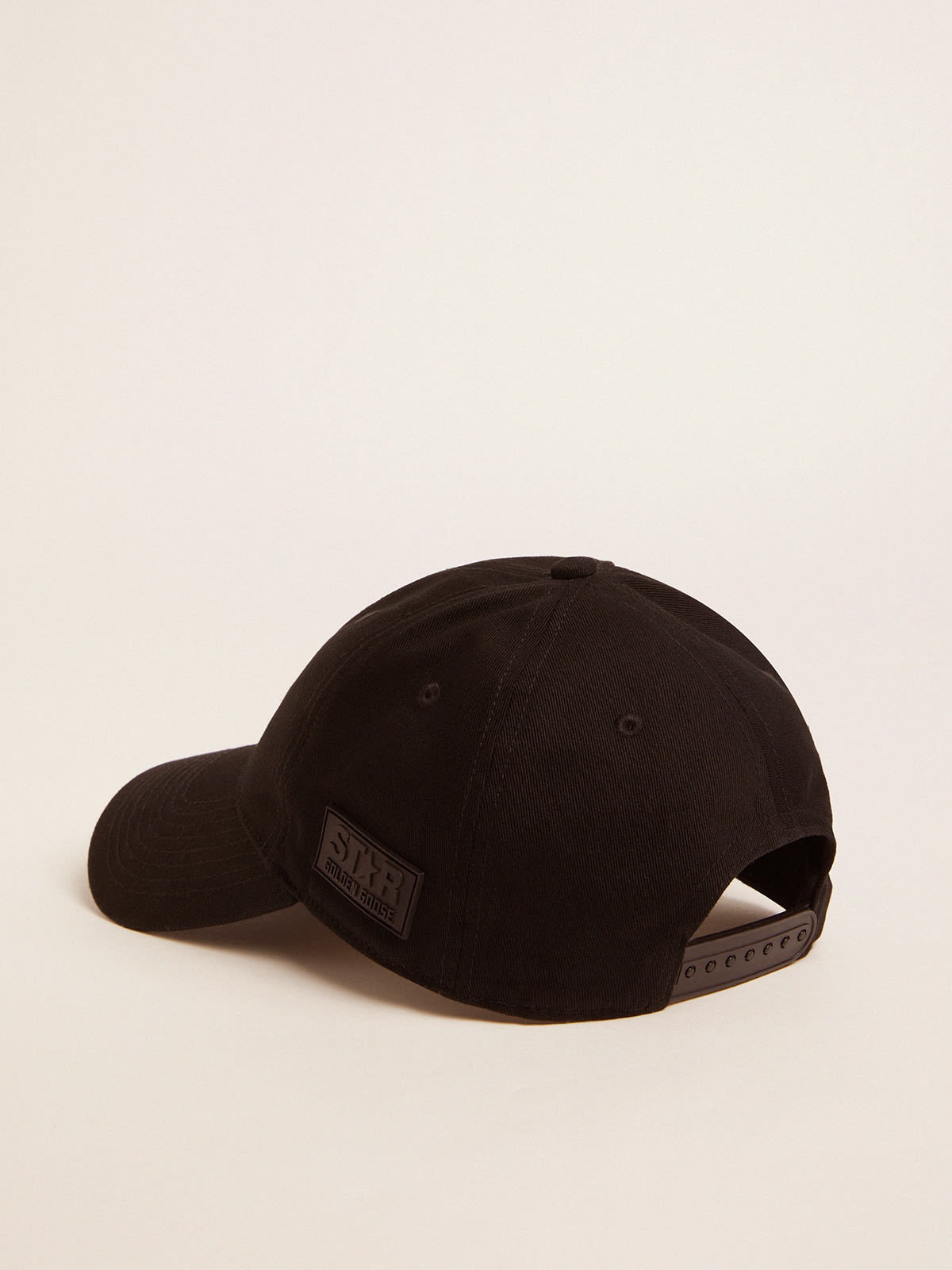 Black baseball cap with logo on the side - 3