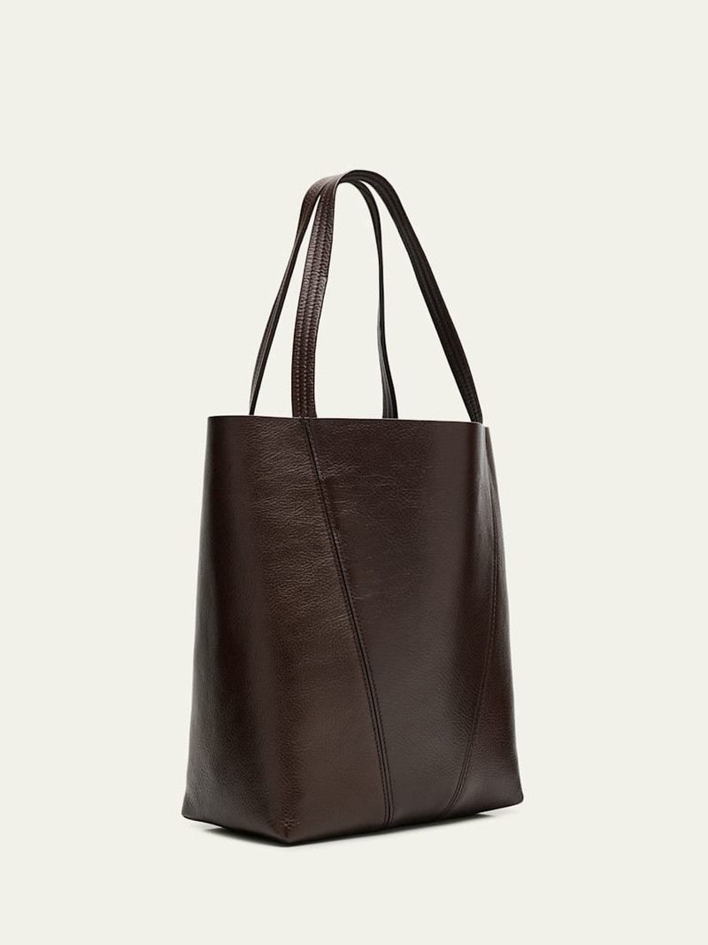 Chloé Spin Medium Tote Bag in Leather outlook