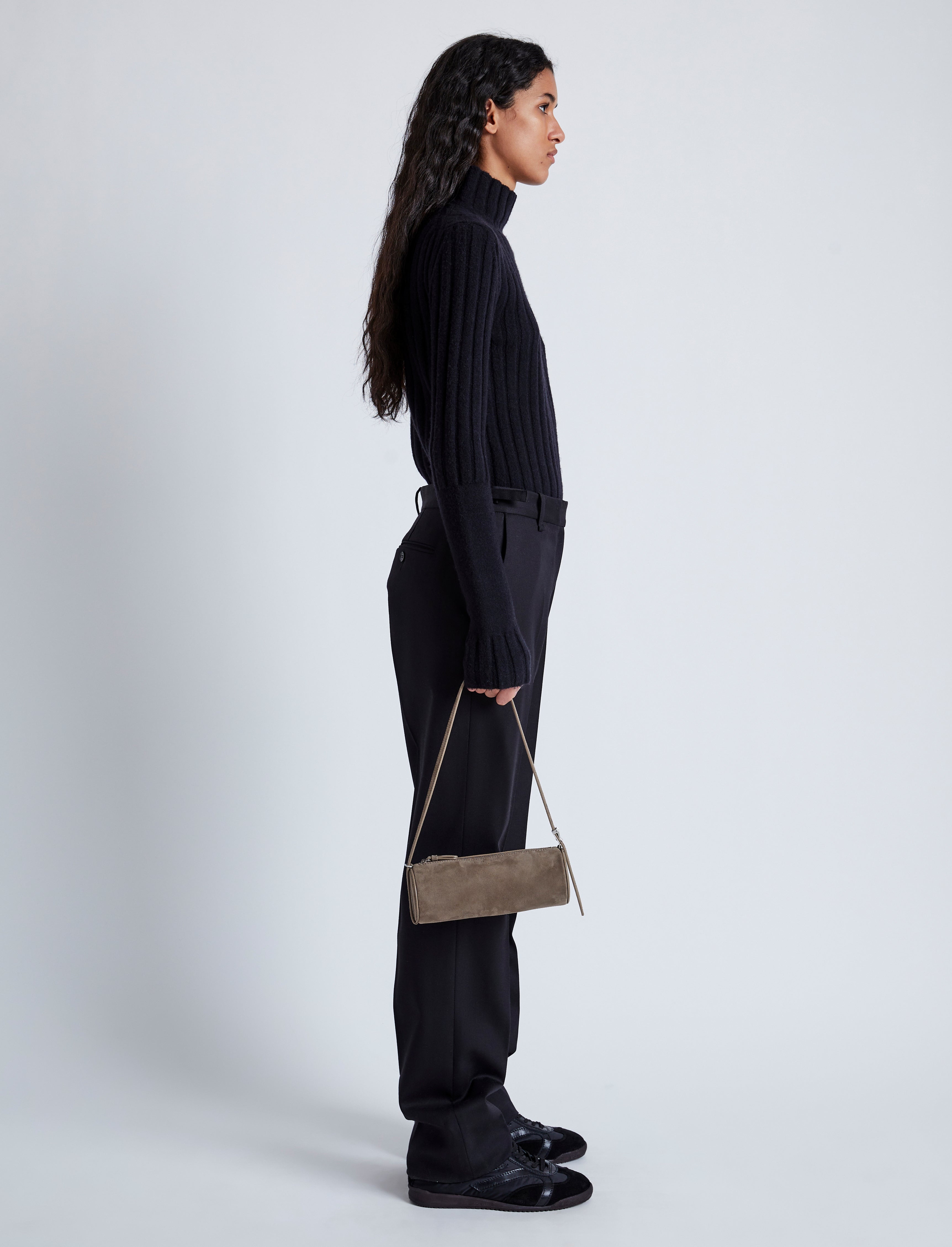 Silo Bag in Kid Suede - 2