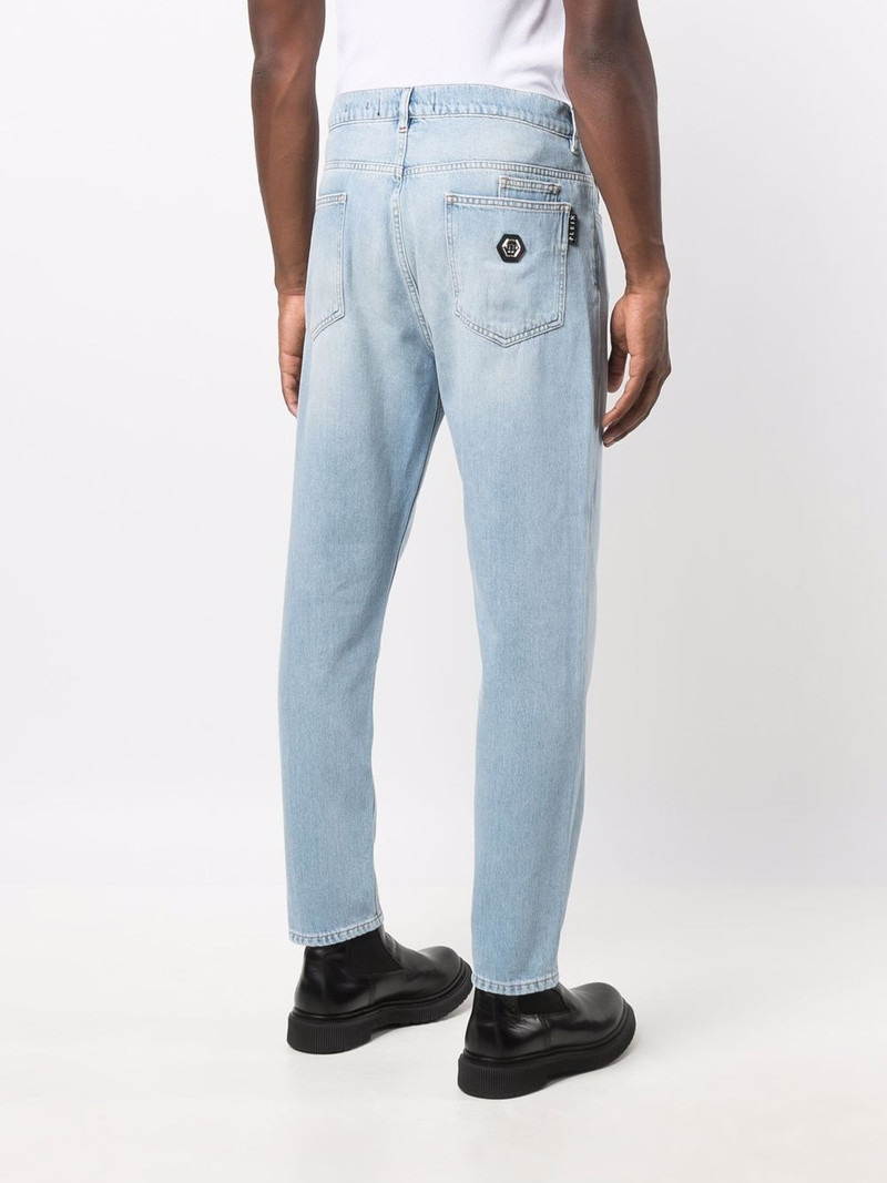 Iconic carrot-cut jeans 4