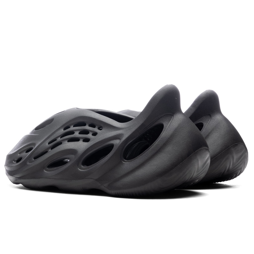 YEEZY FOAM RNR - ONYX - 3
