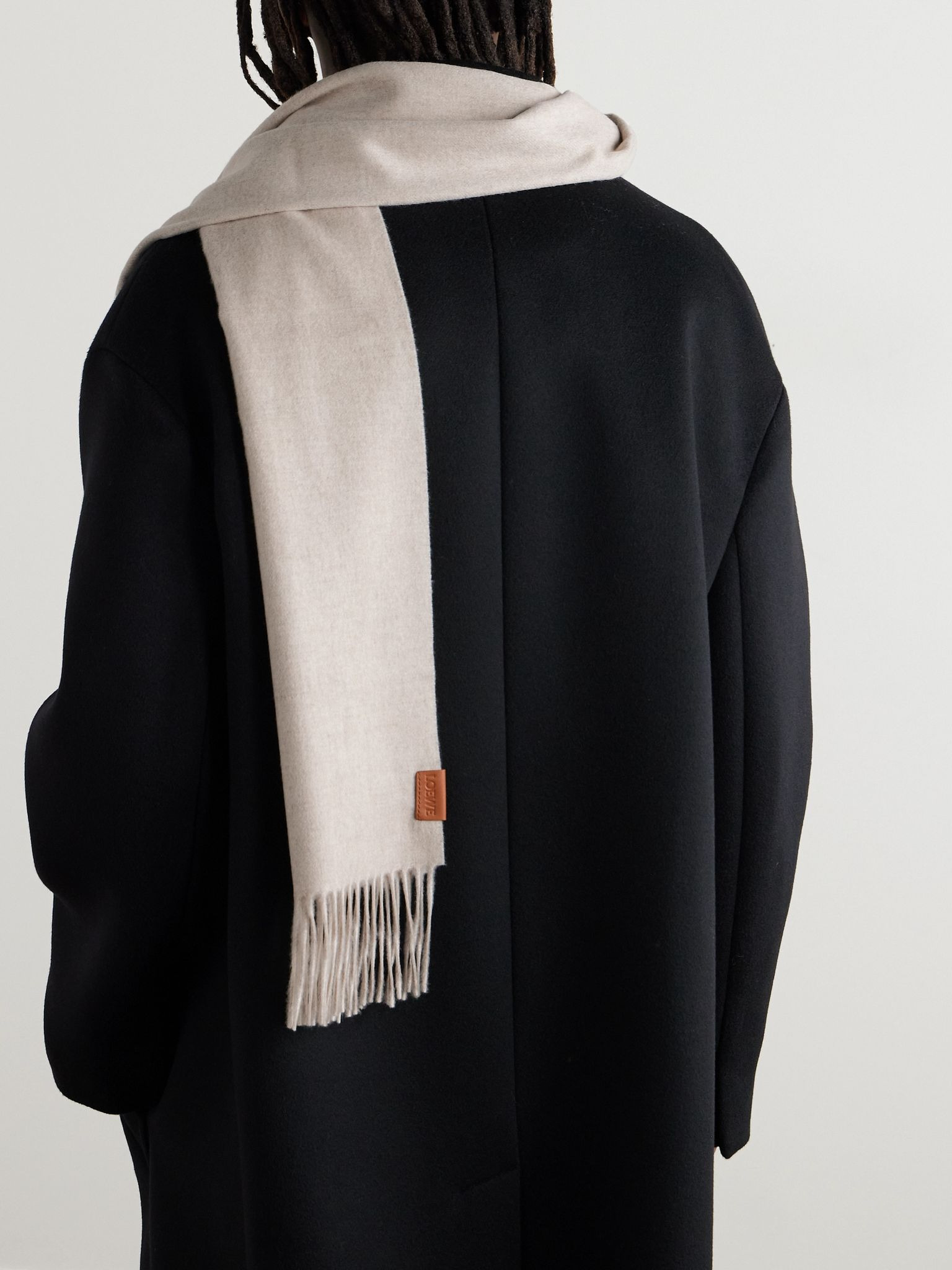 Logo-Appliquéd Fringed Cashmere Scarf Cream - 2