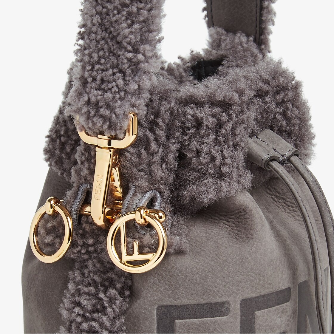 Small Mon Tresor bucket bag made of anthracite gray nubuck, embellished with tone on tone sheepskin  - 5