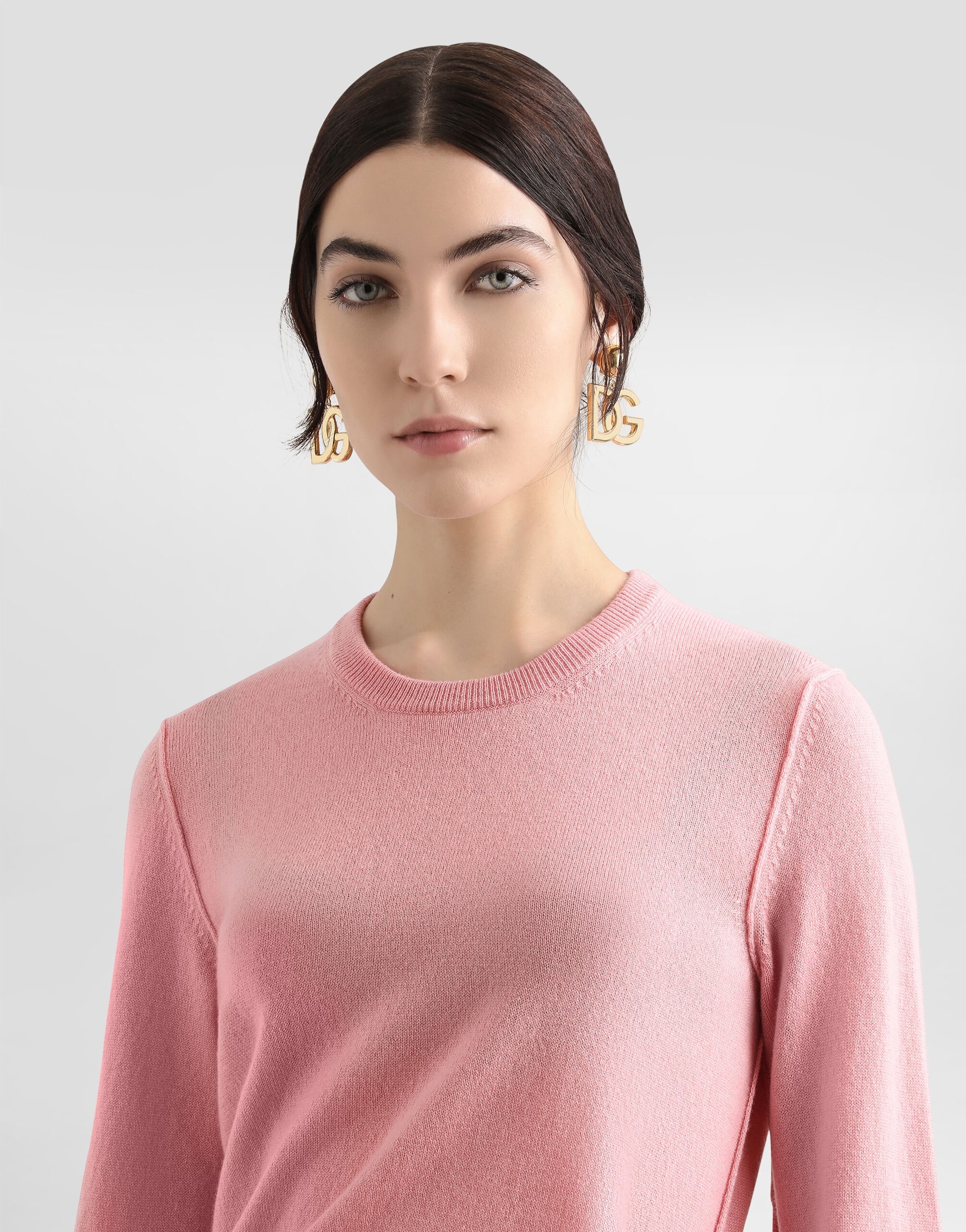 Cashmere sweater with inside-out seams - 4