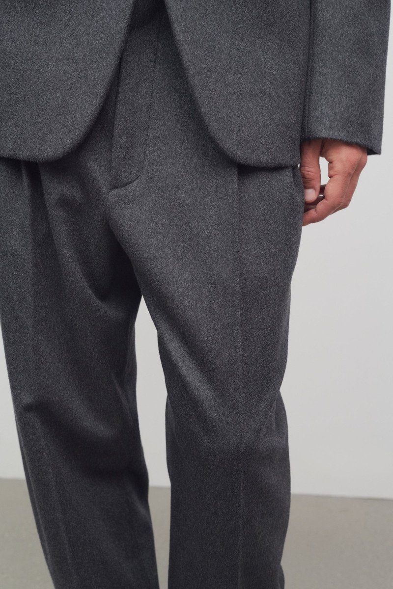 Richler Pant in Cashmere 6