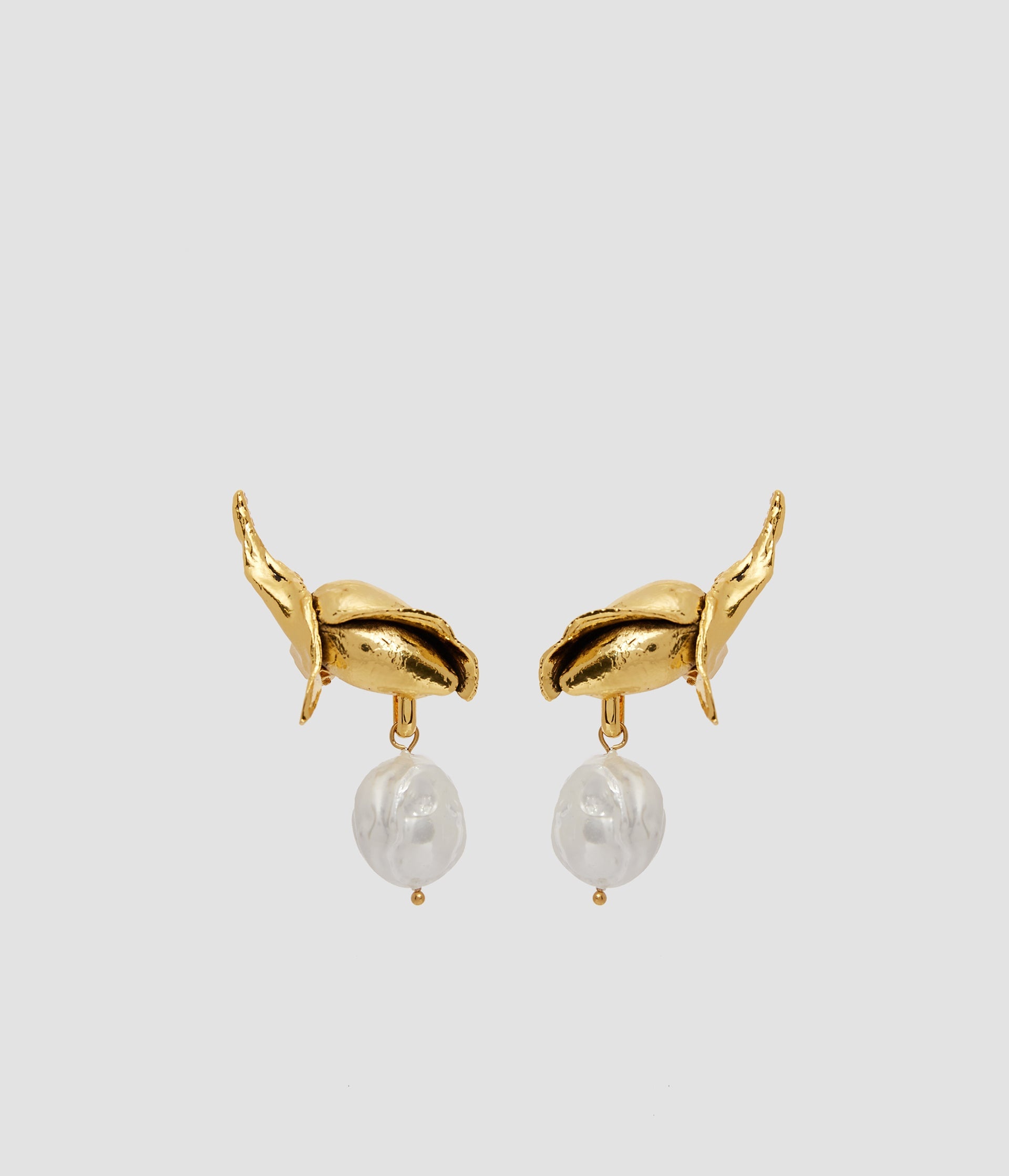 SMALL FLOWER BUD EARRING WITH PEARL - 1