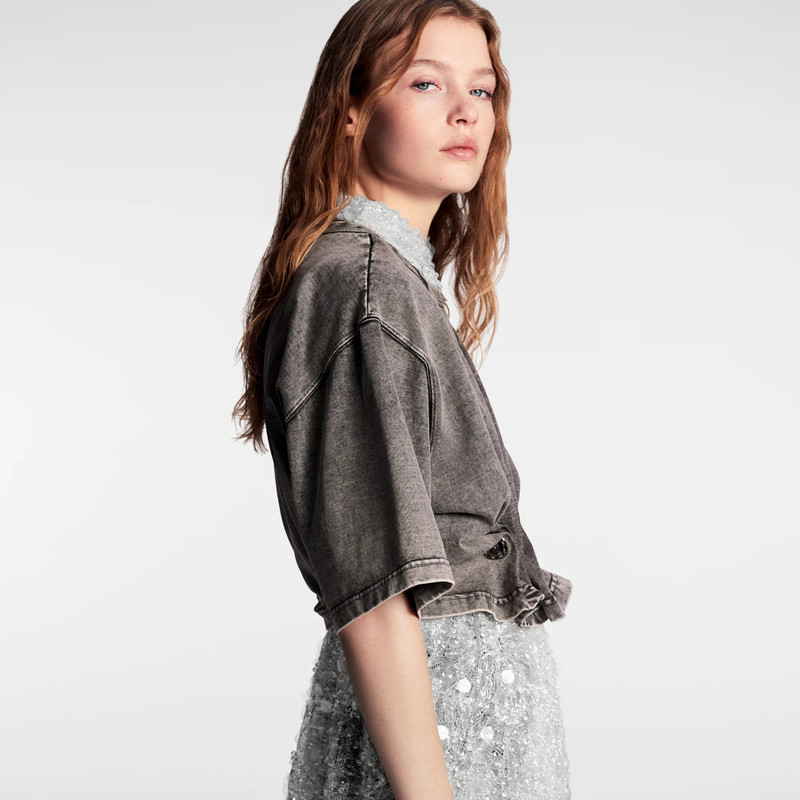 Snap Button T-Shirt 5