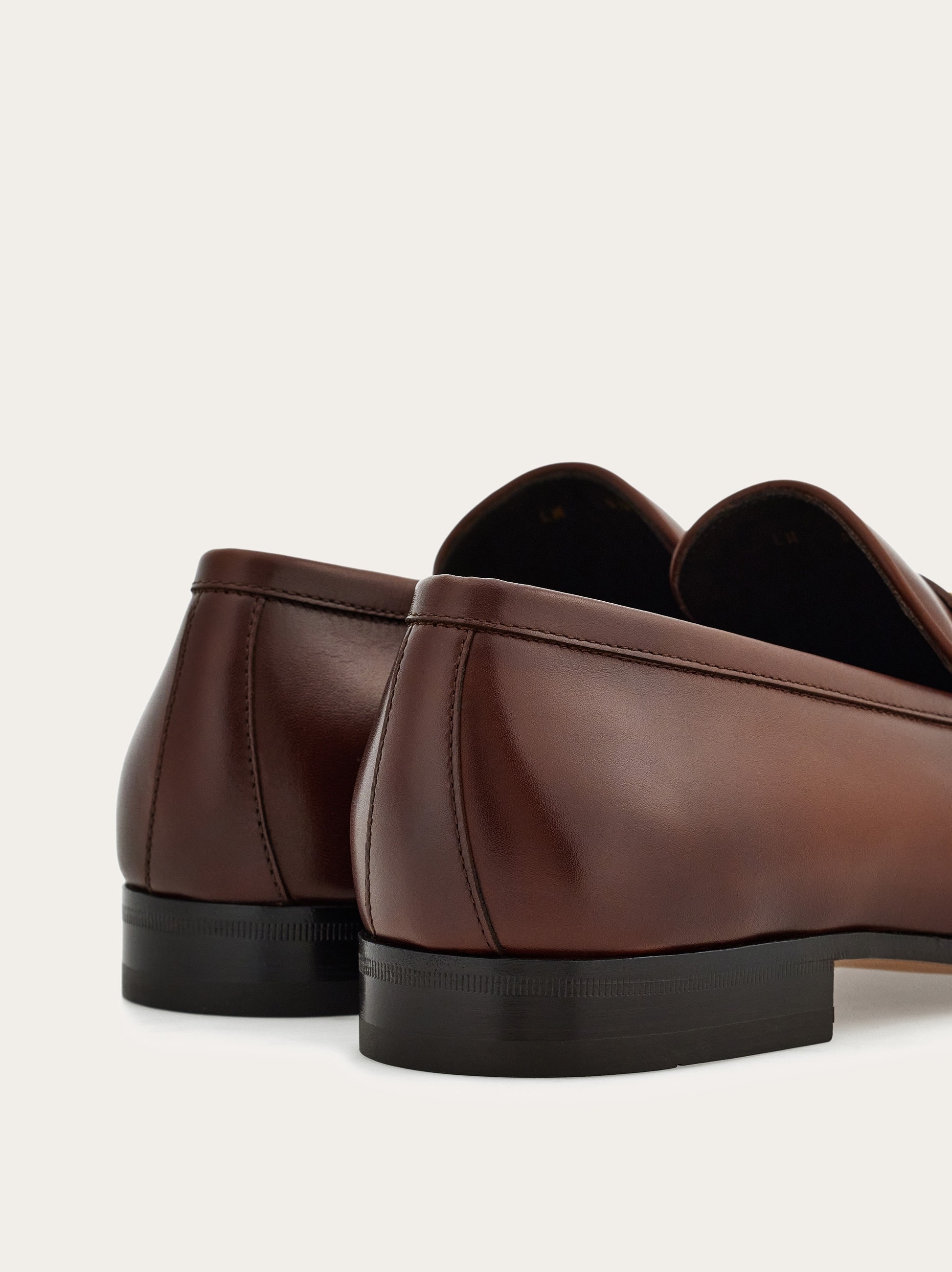 Moccasin with Gancini ornament - 4