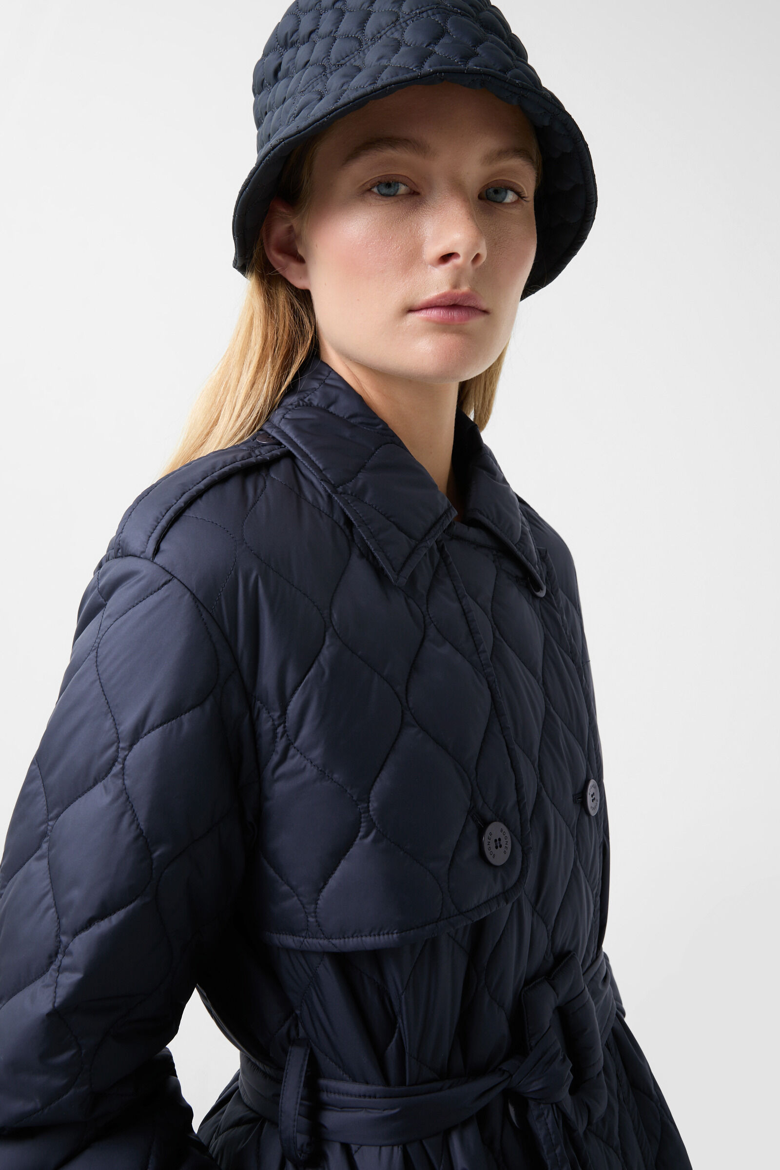 Quilted trench coat Ivory in Navy blue - 6