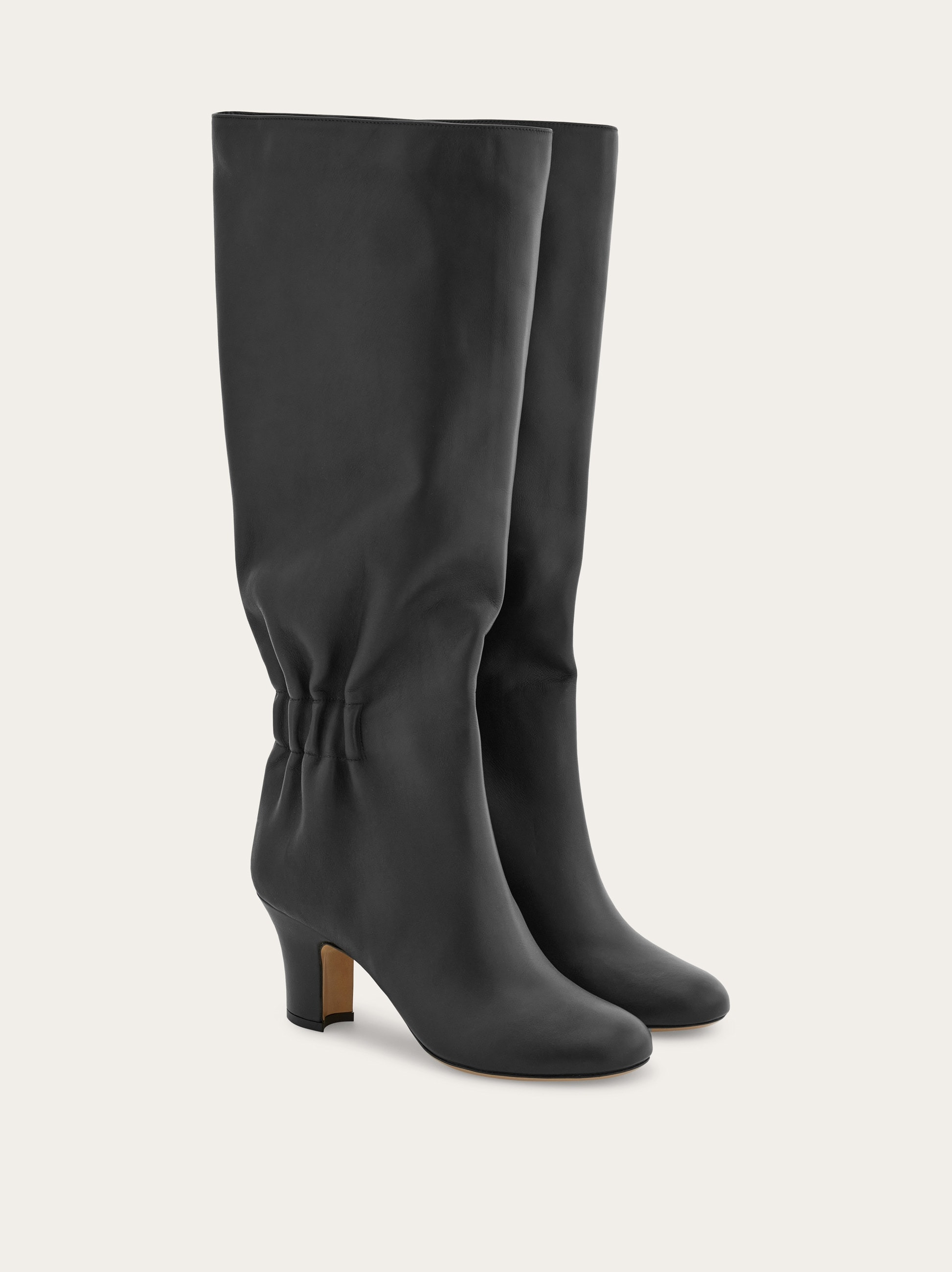 Knee boot with ruched detail - 2