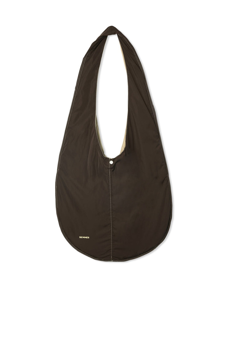SUNNEI REVERSIBLE UFO BAG / cream & beige outlook