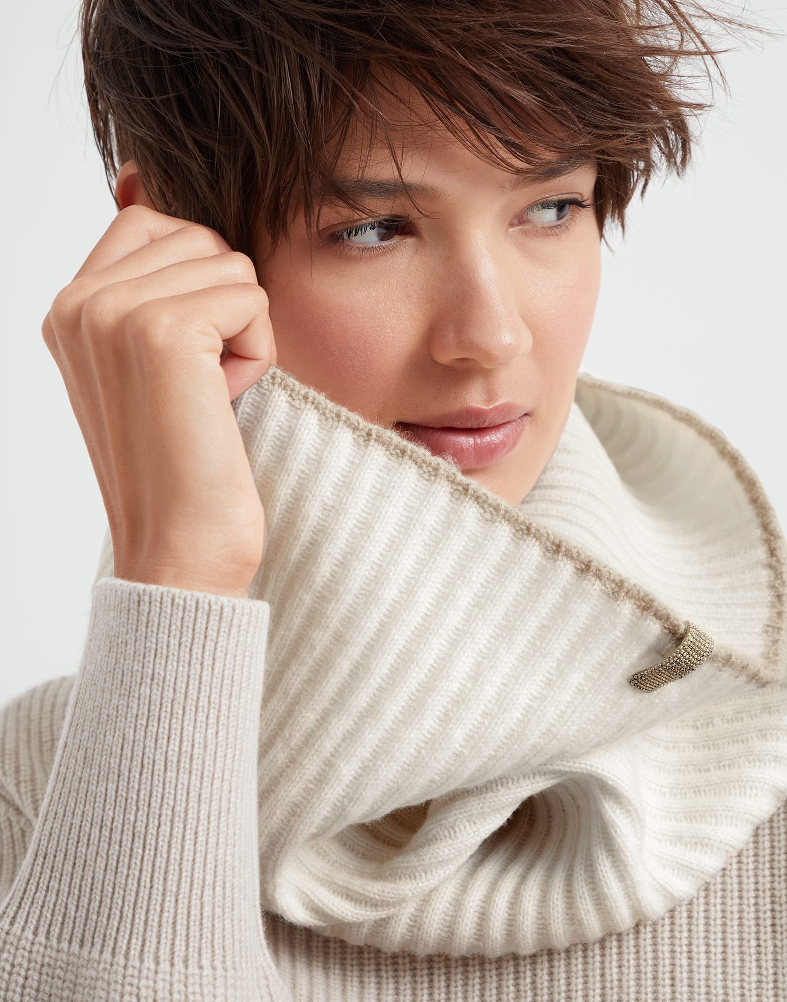 Cashmere rib knit neck warmer with monili - 3