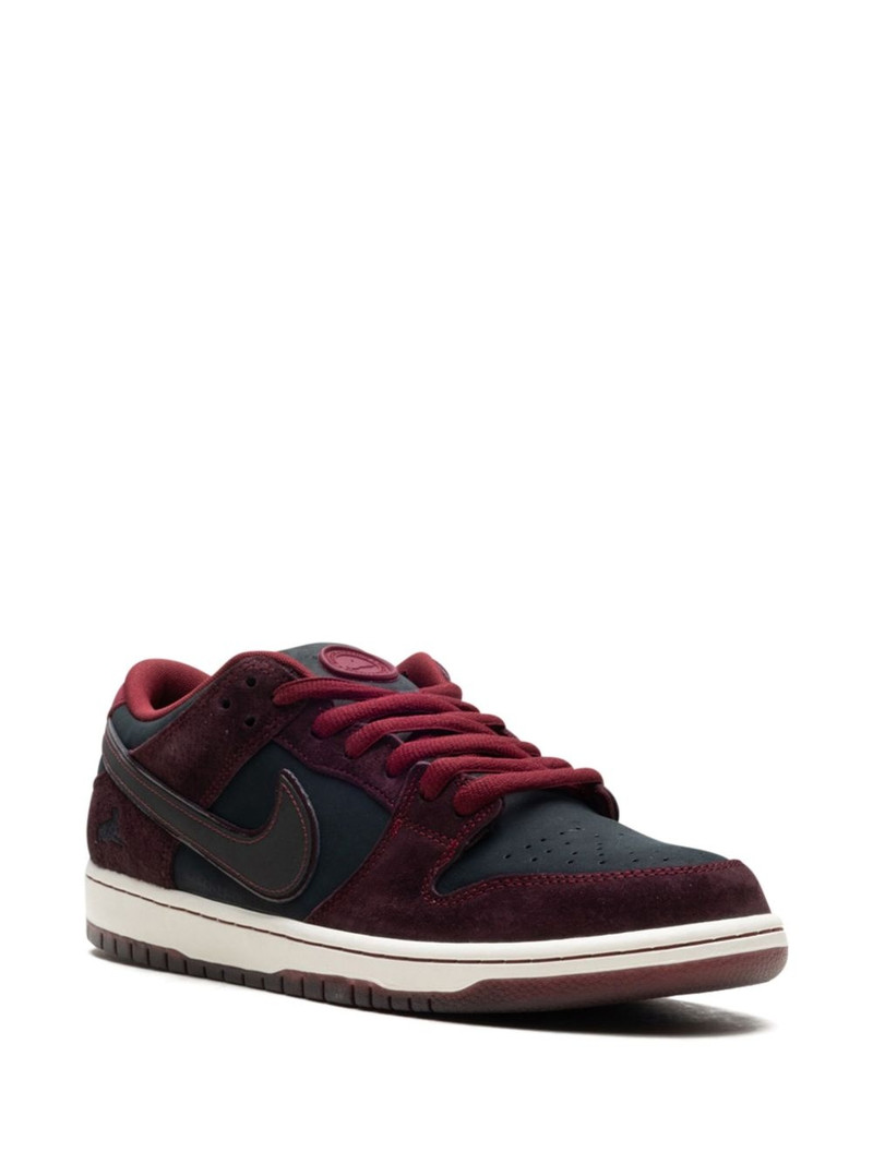 Nike x Riot Skateshop SB Dunk Low "Mahogany/Dark Beetroot/Team Red/Sail/Night Maroon" sneakers outlook