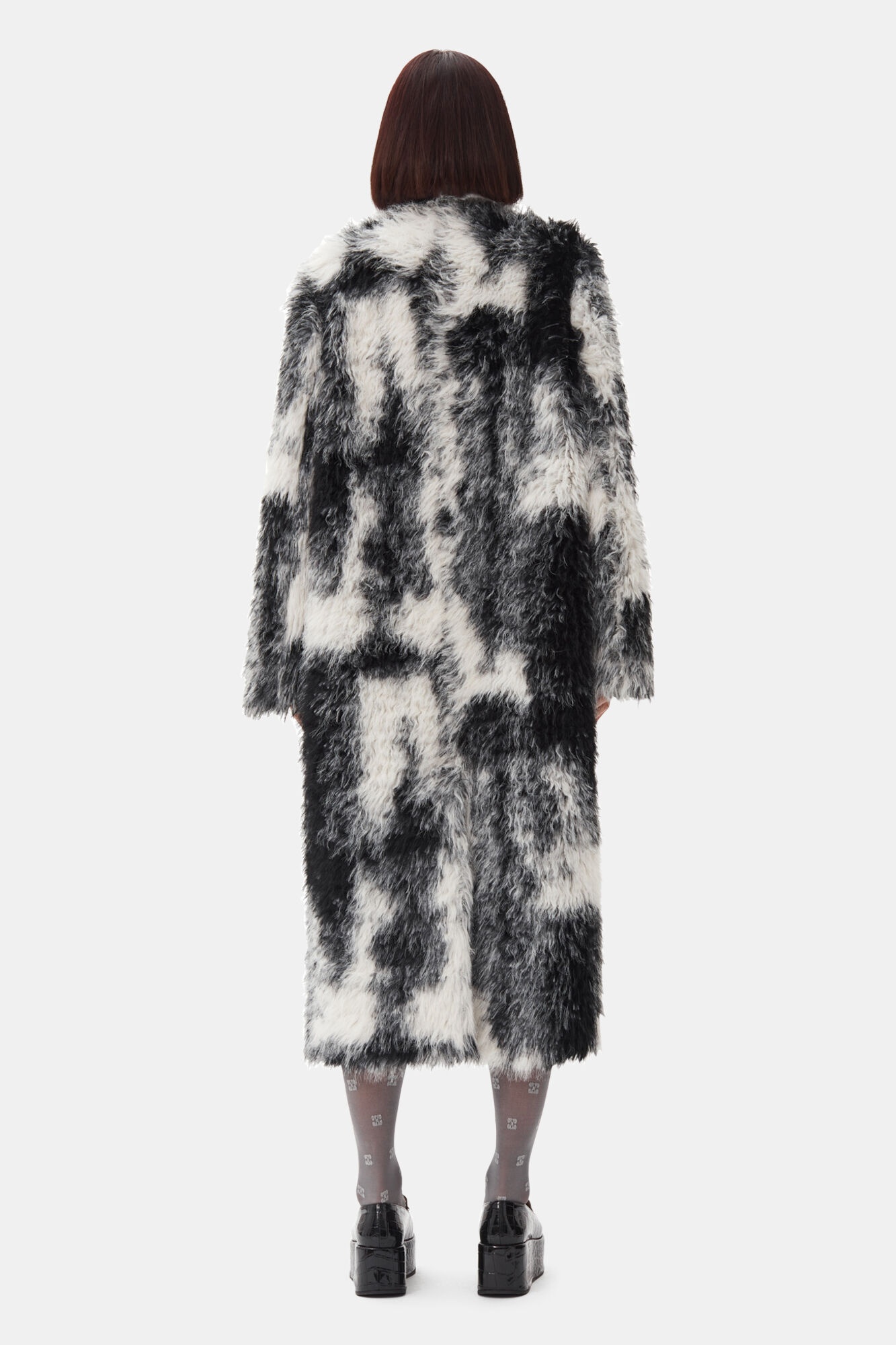 BLACK AND WHITE FAUX FUR COAT - 5
