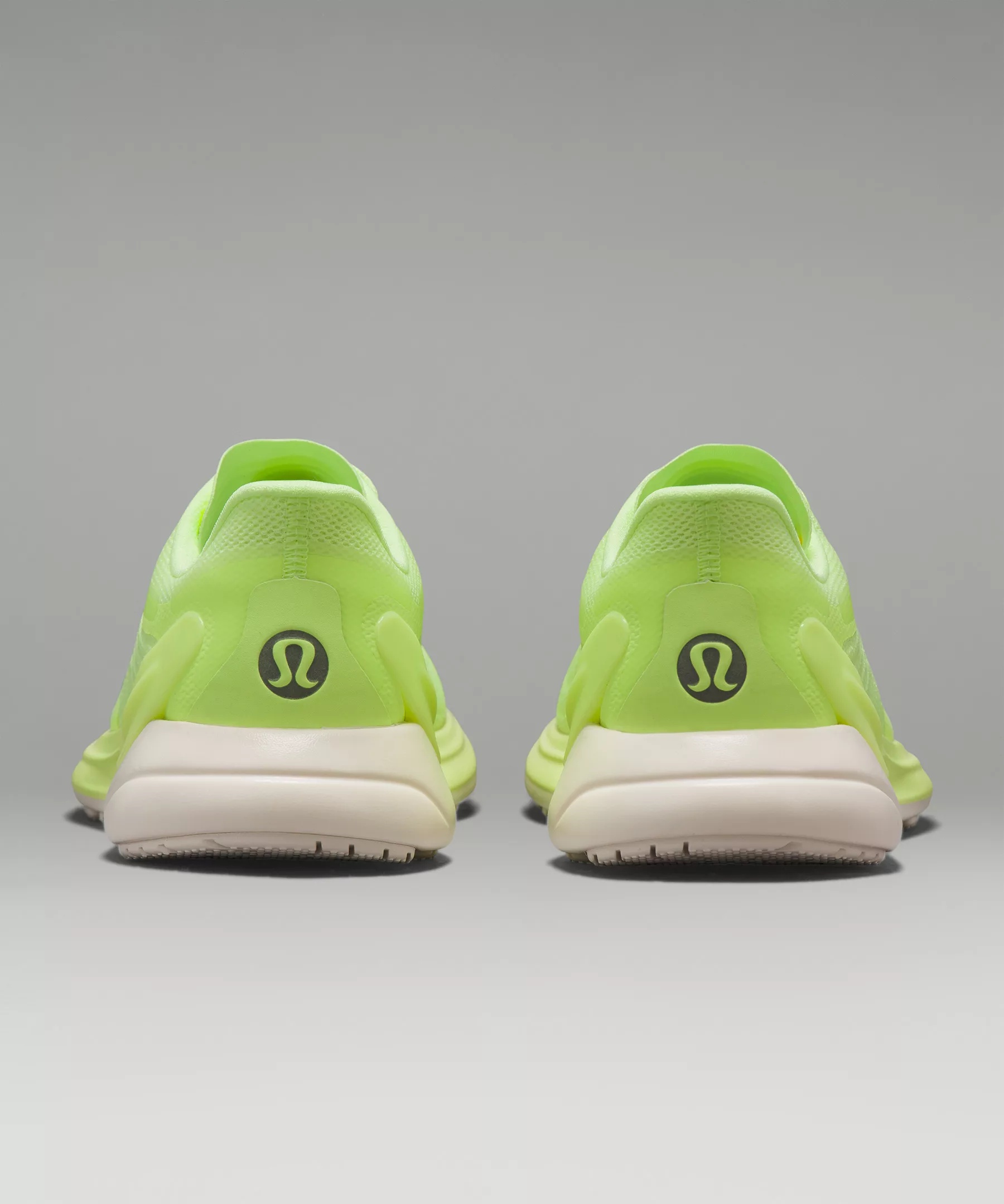 blissfeel 2 Women's Running Shoe - 6
