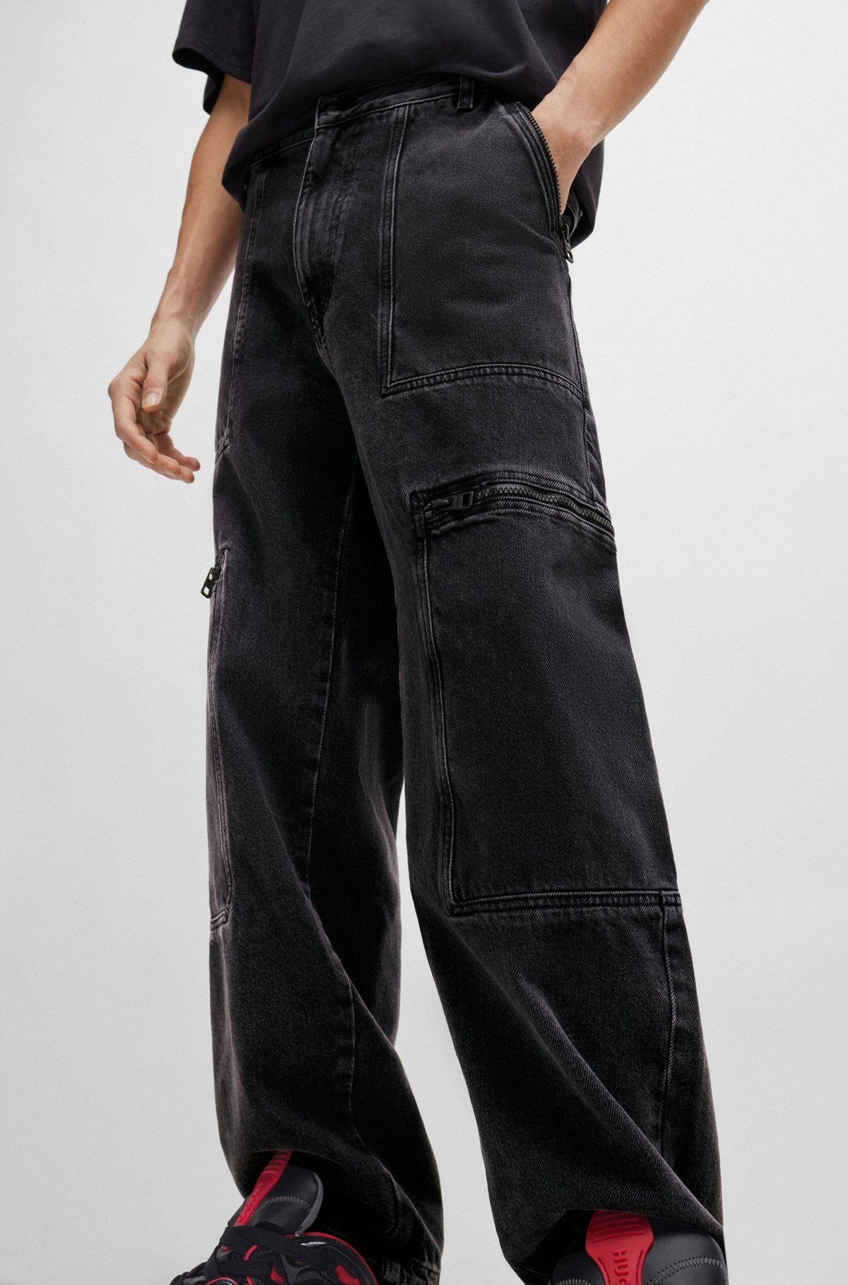 LOOSE-FIT JEANS IN BLACK DENIM WITH ADJUSTABLE HEMS - 5