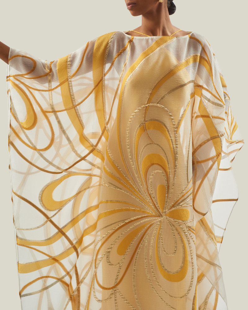 Clarke Kaftan in Ocra 4