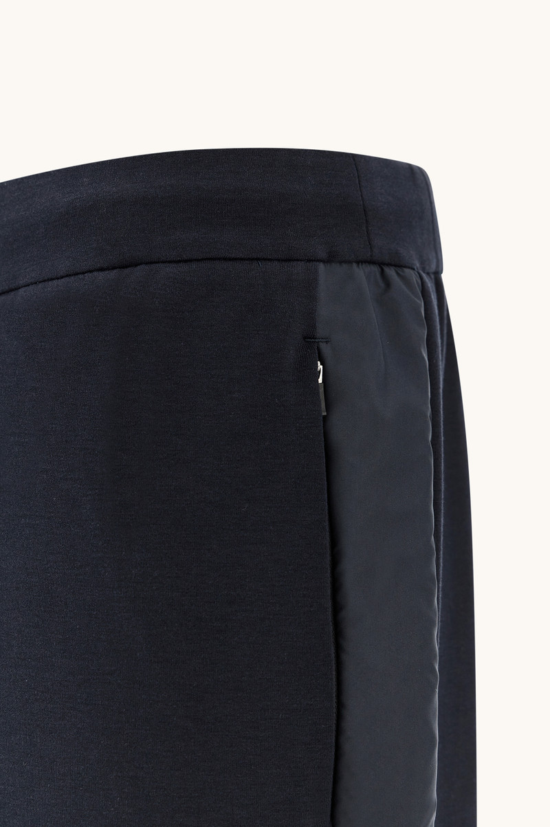 SPORT PANTS IN ACTIVE FLEECE WITH MICROFIBER DETAILS 5