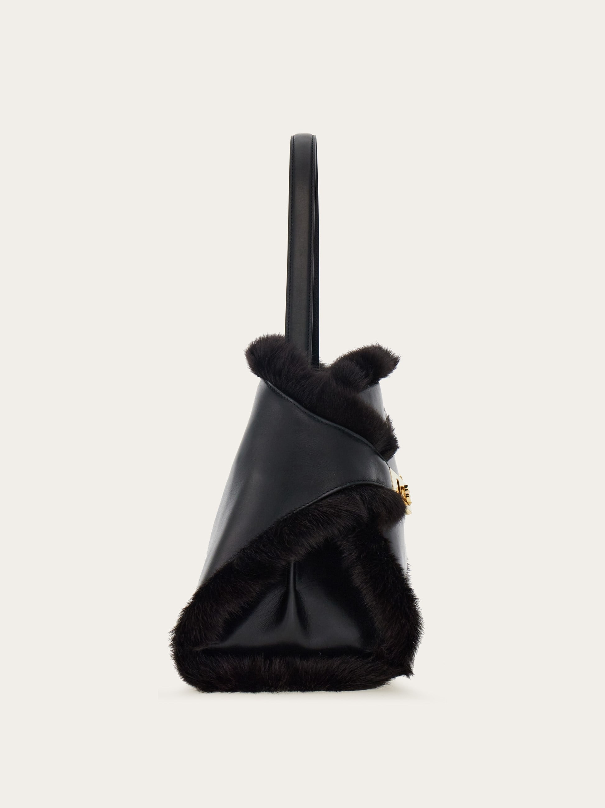 Hug soft shoulder bag (M) - 2