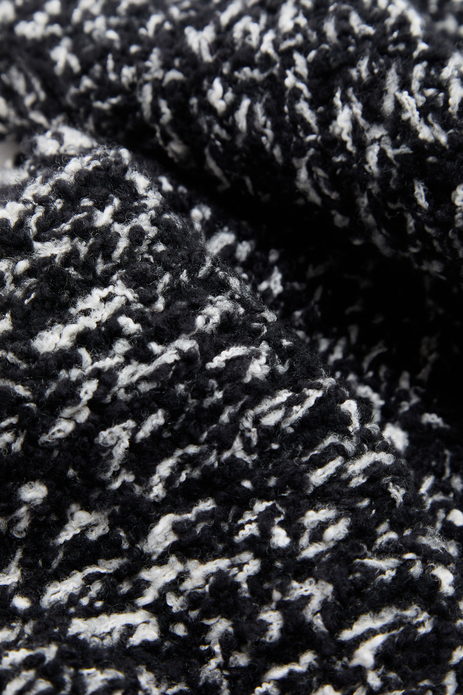 Fringe-Trim Wool Blend Scarf - 4