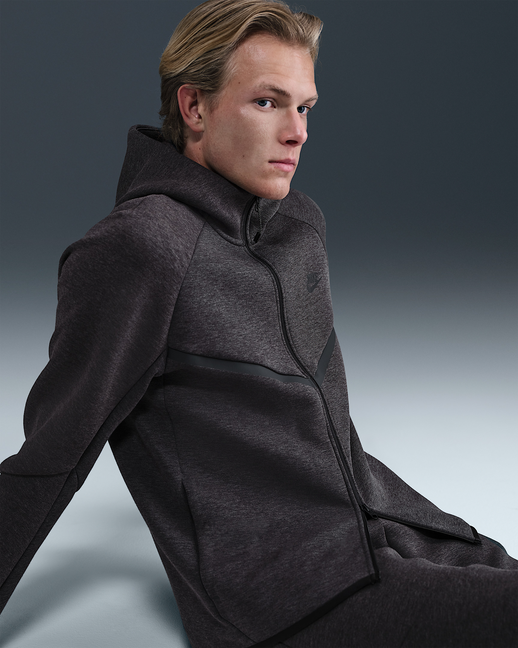 Nike Tech Men's Fleece Windrunner Full-Zip Jacket - 3