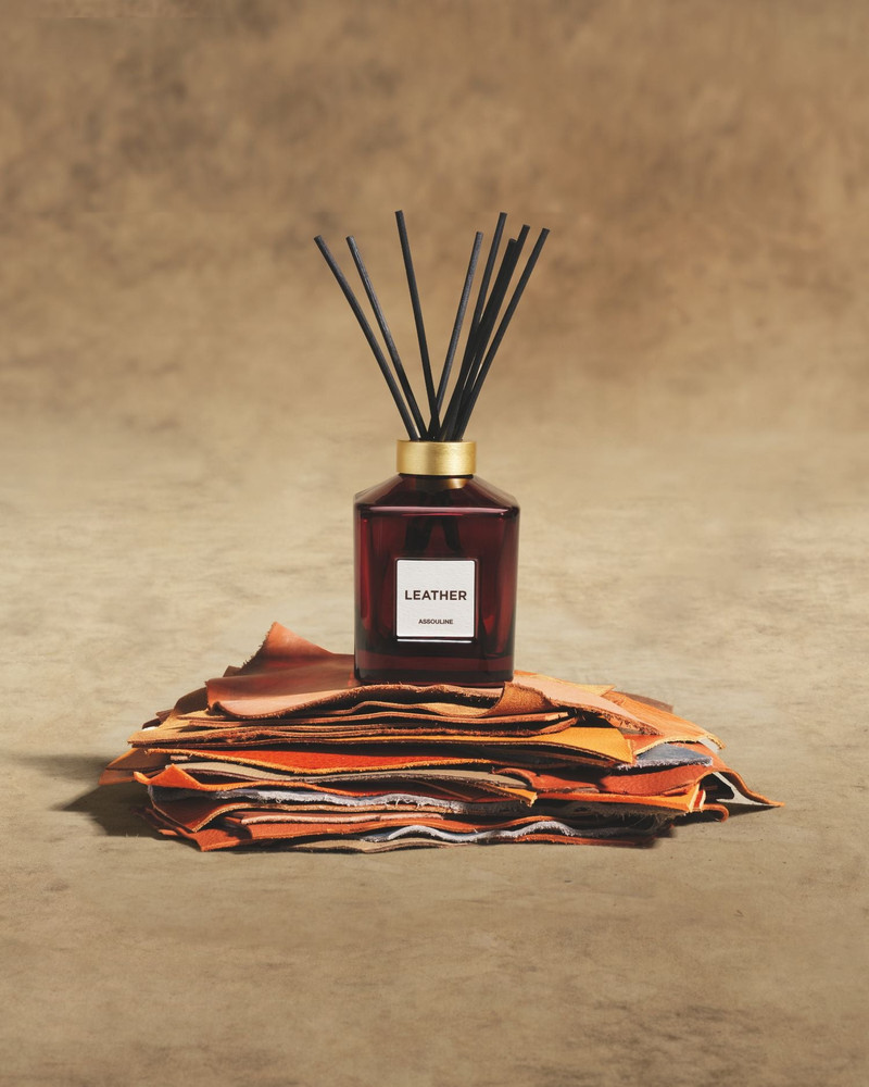 ASSOULINE Library Diffuser - Leather outlook
