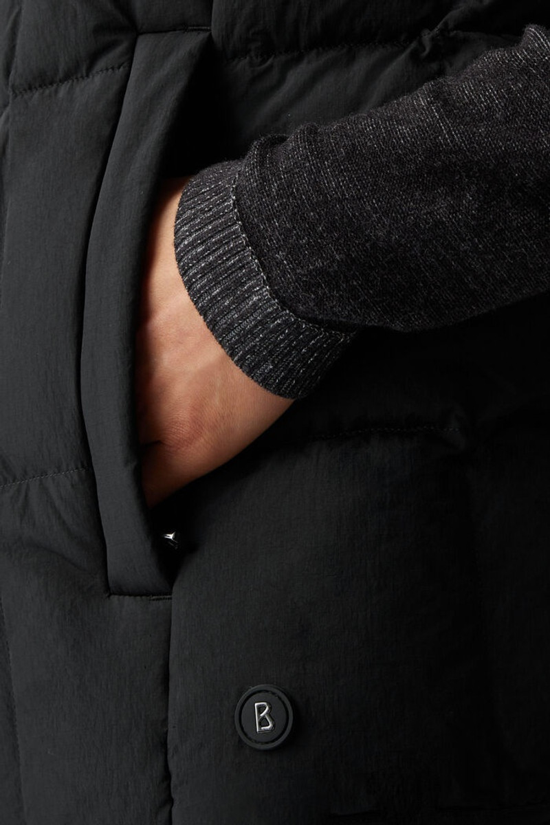 Cliff Quilted waistcoat in Black 6