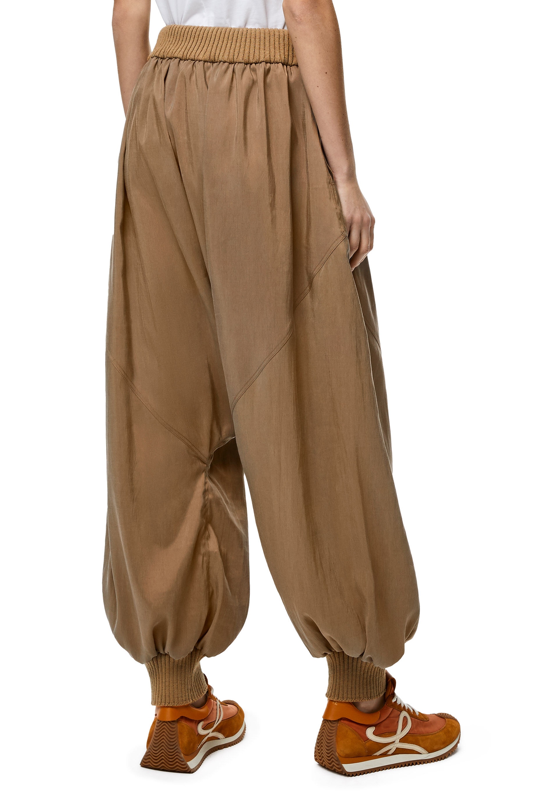 Balloon trousers in silk - 4
