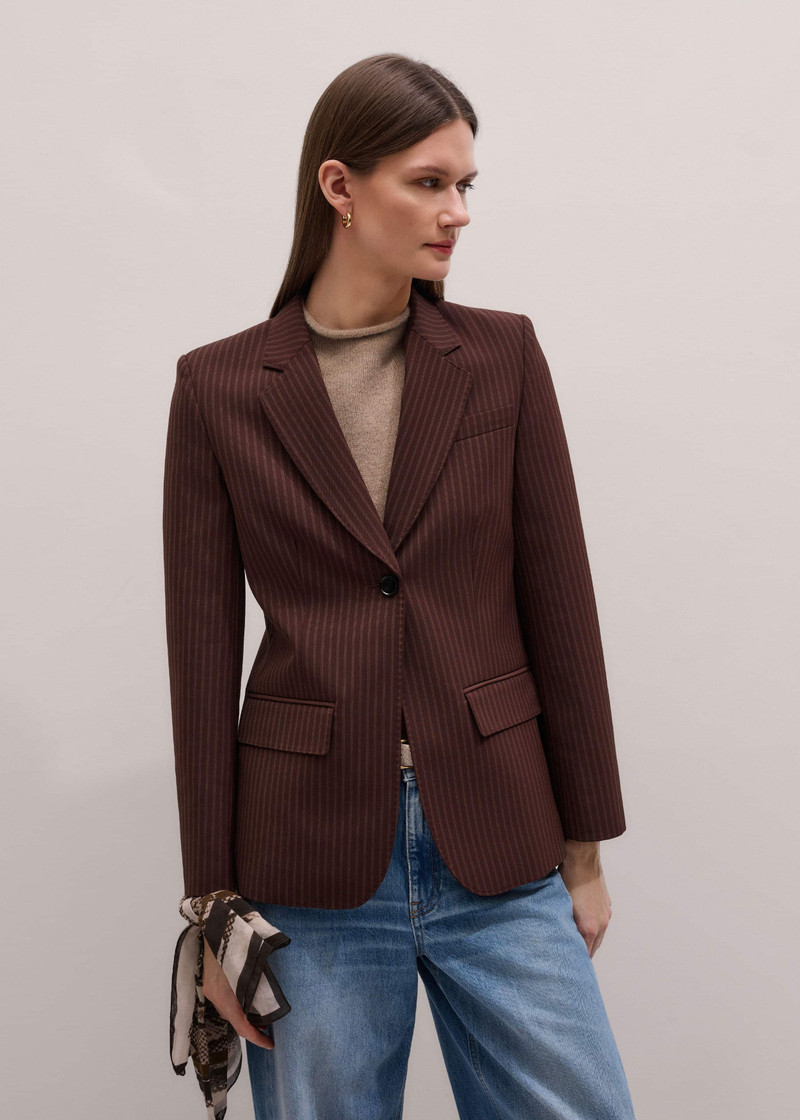 Sharp Shoulder Blazer 4
