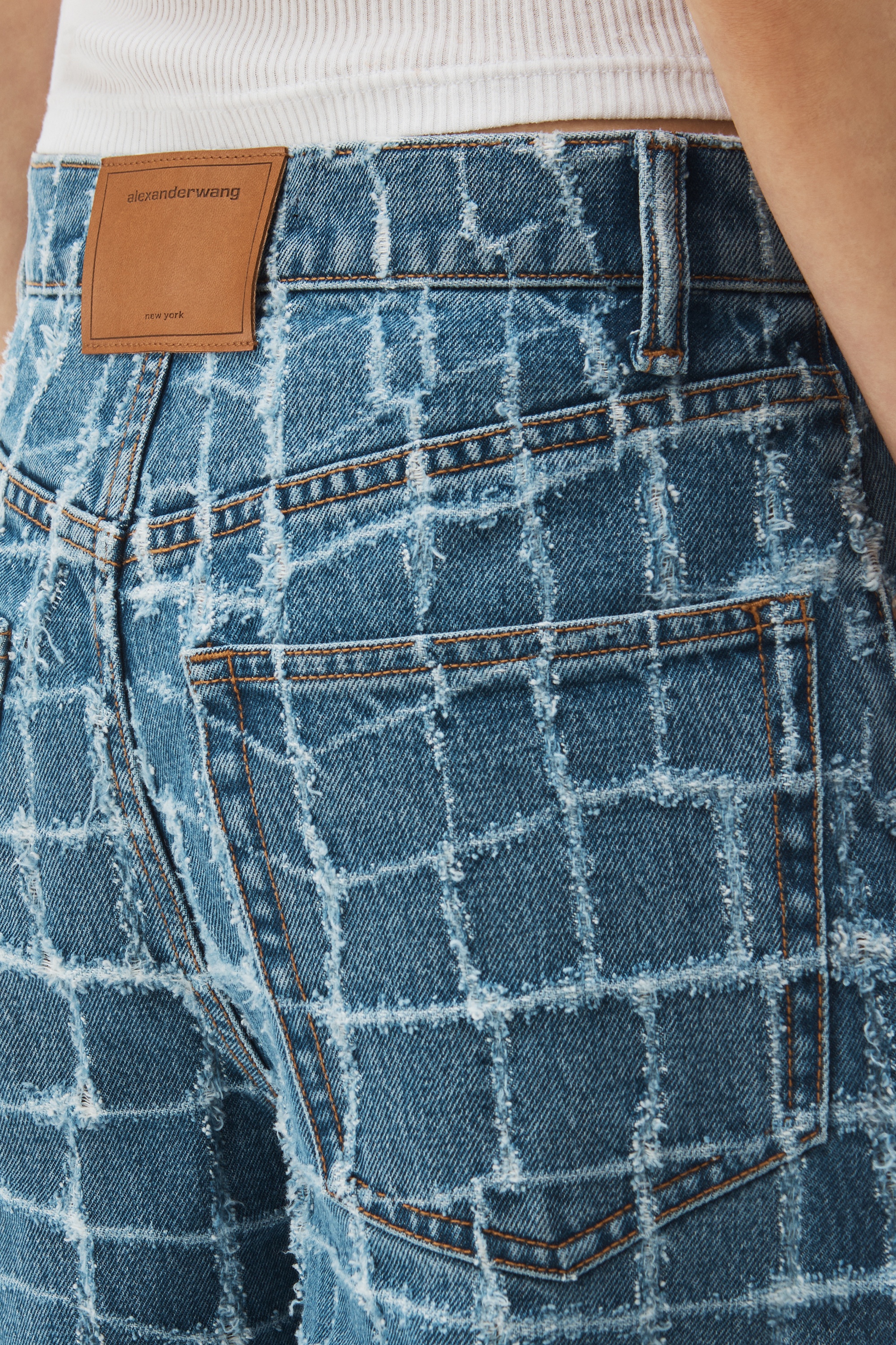 laser-distressed denim jeans - 5