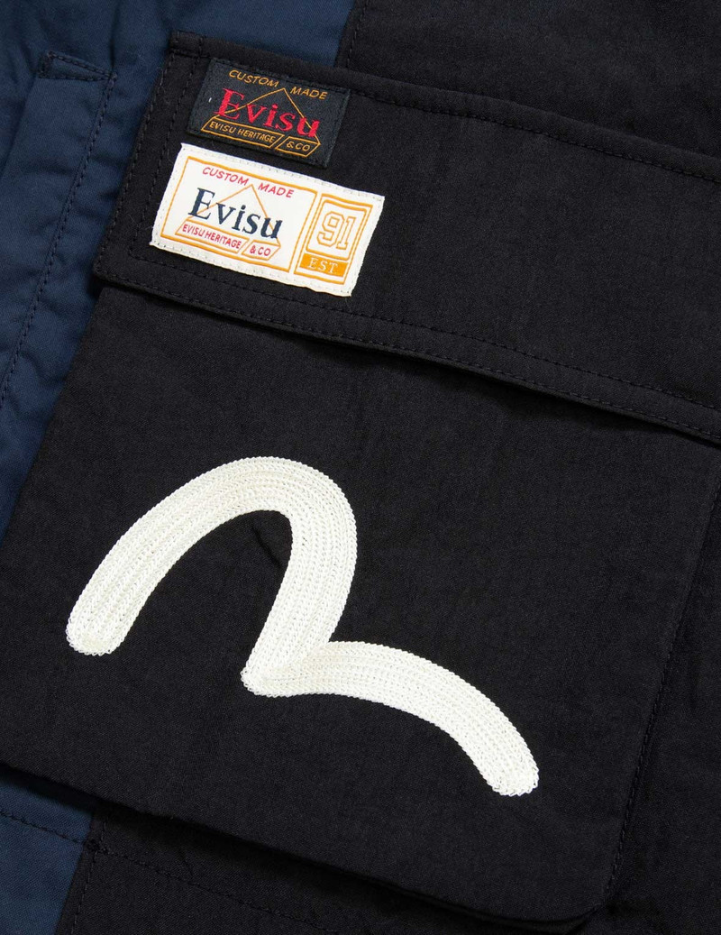 Multi-Pocket Hybrid Liner Jacket 12