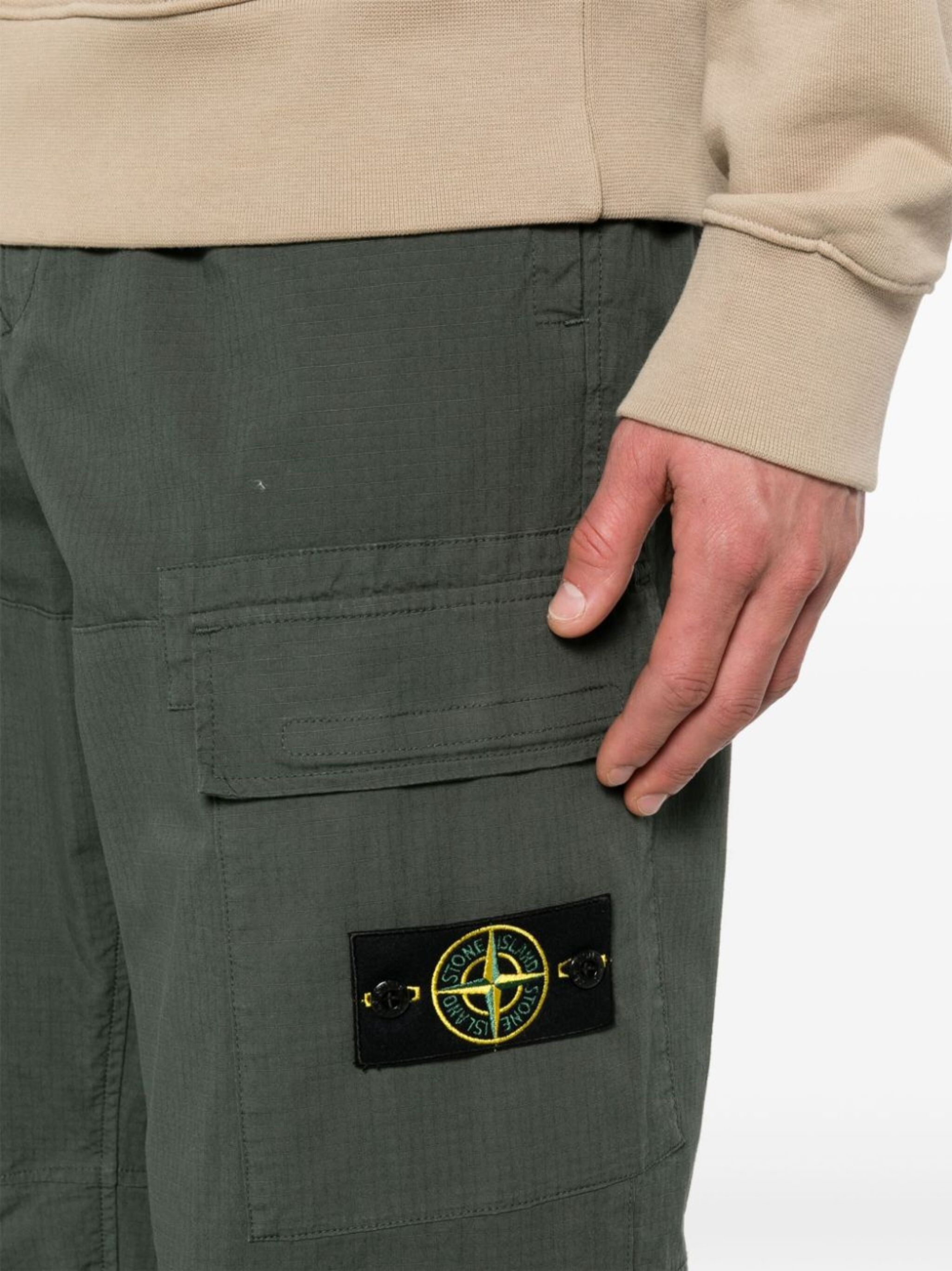 Compass-motif cargo pants - 5