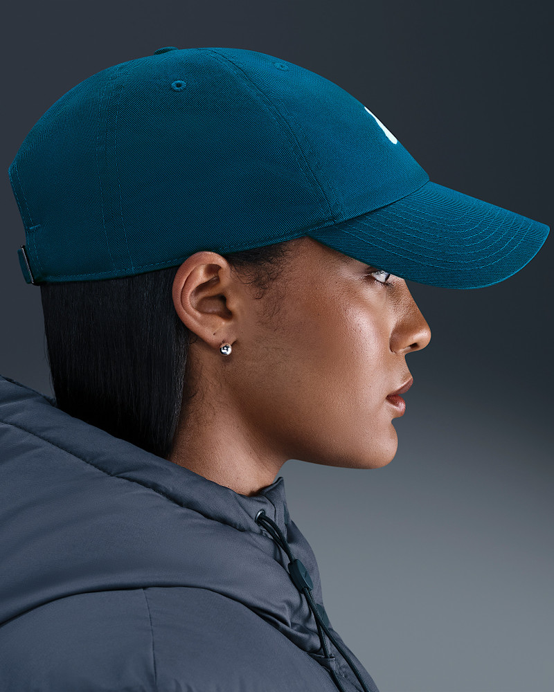 Nike Club Unstructured Futura Wash Cap 4
