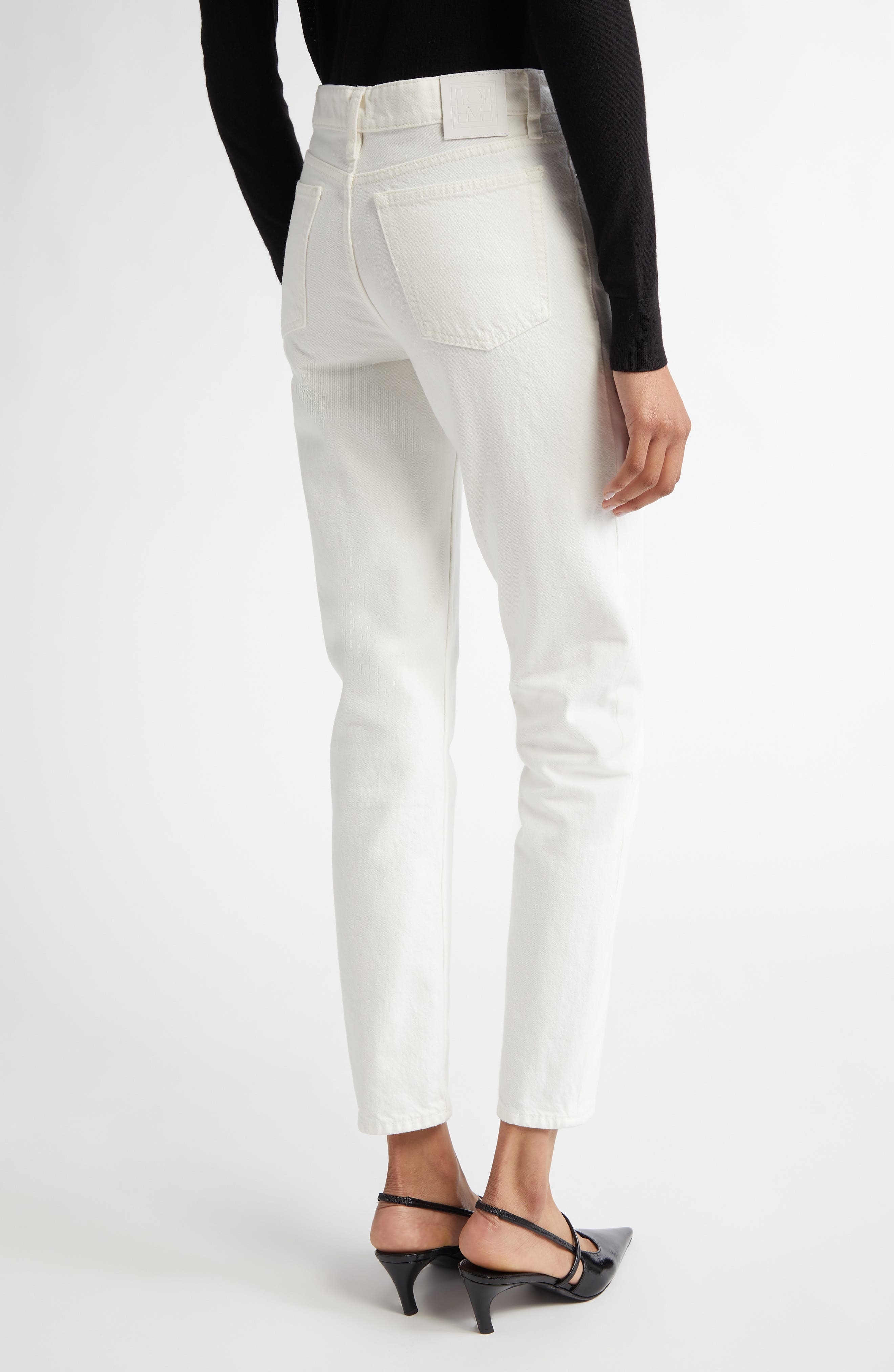 TOTEME Low Rise Organic Cotton Tapered Straight Leg Jeans in White at Nordstrom - 3