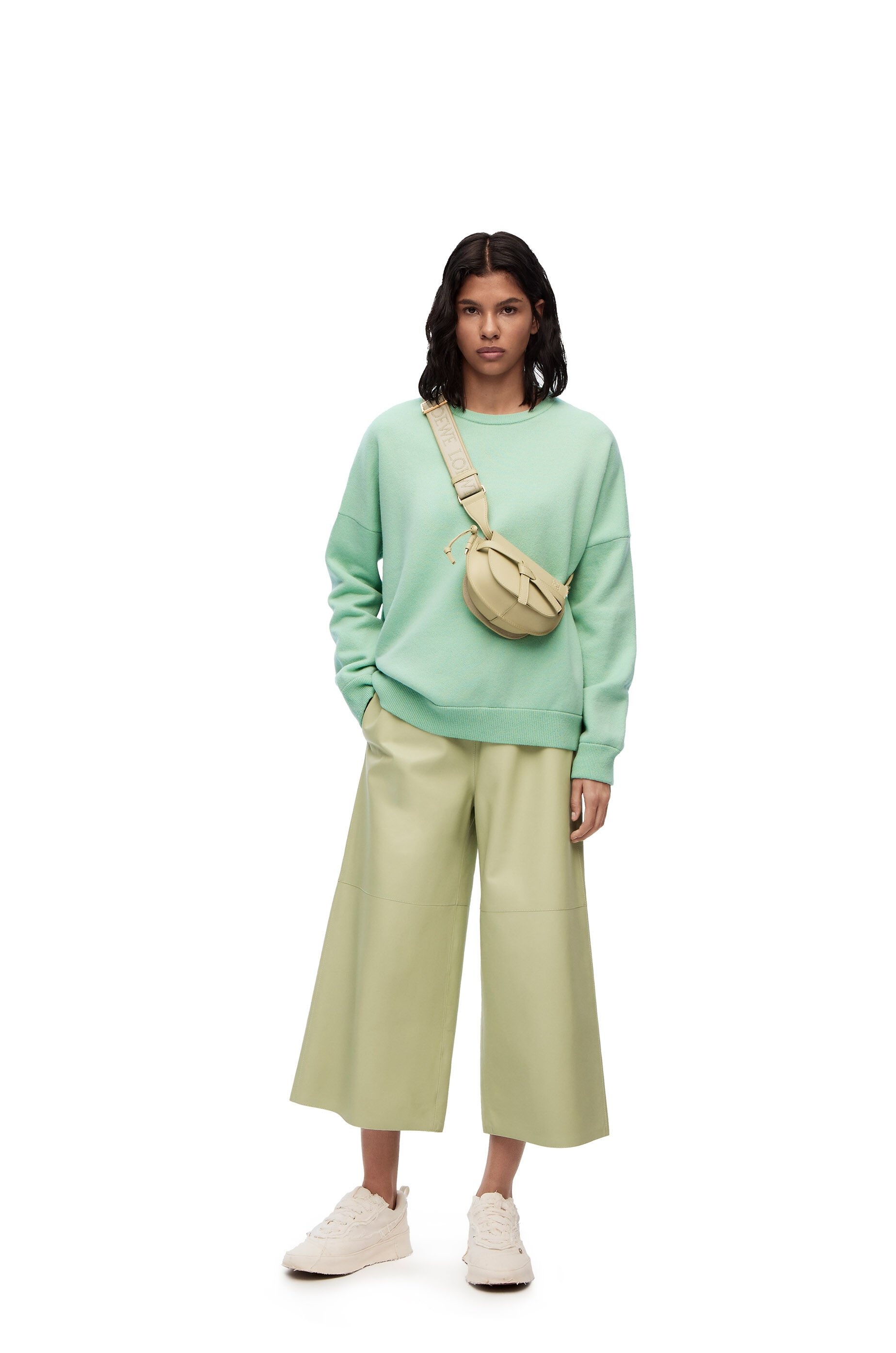 Oversize crew neck sweater in cashmere - 2