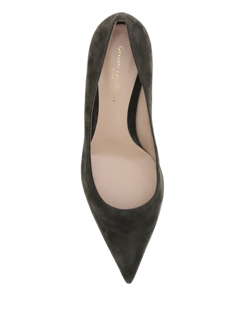 pointed-toe pumps 3